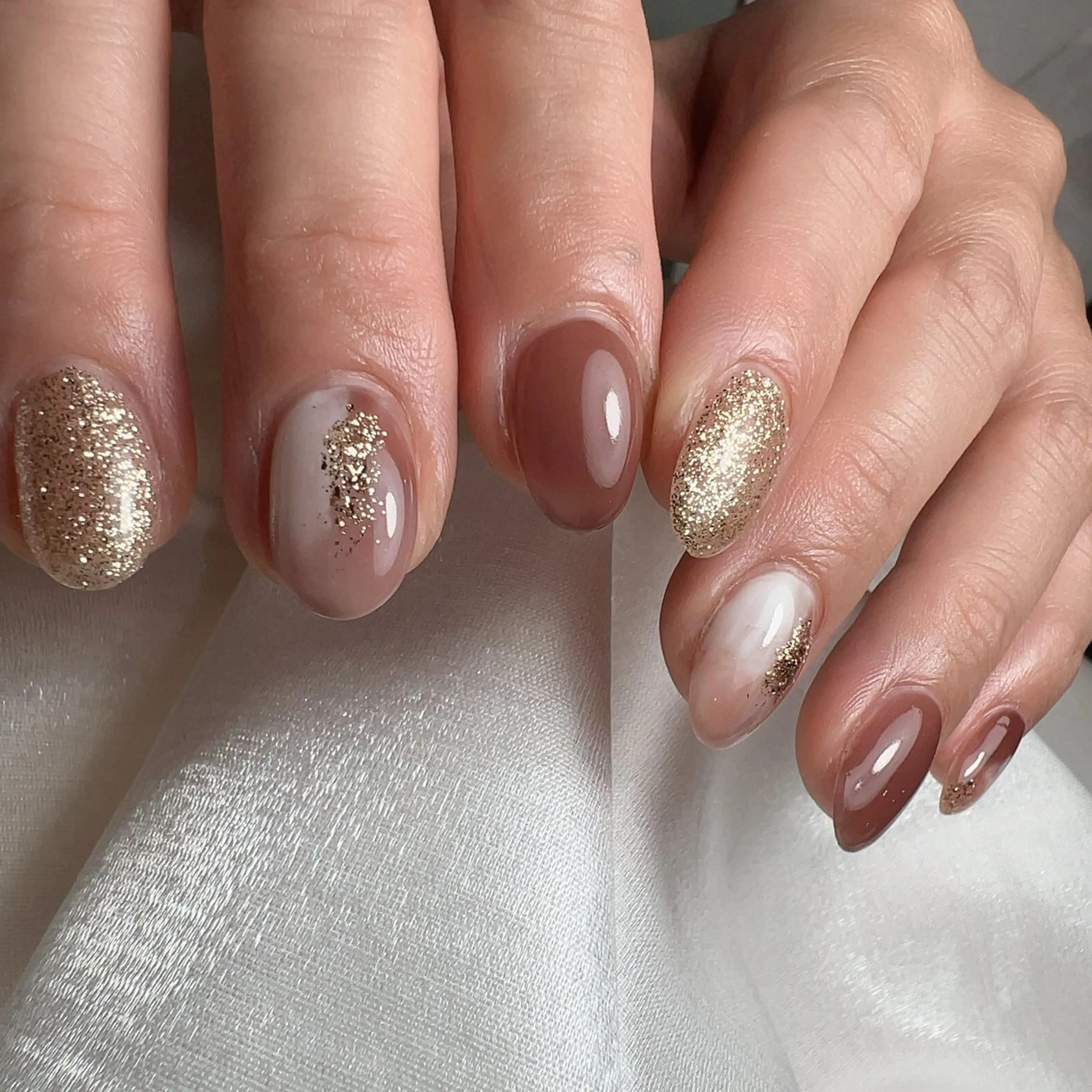 ネイル 𝐑𝐞𝐯𝐢𝐨 ___堺市西区のマツエク・マツパデザイン