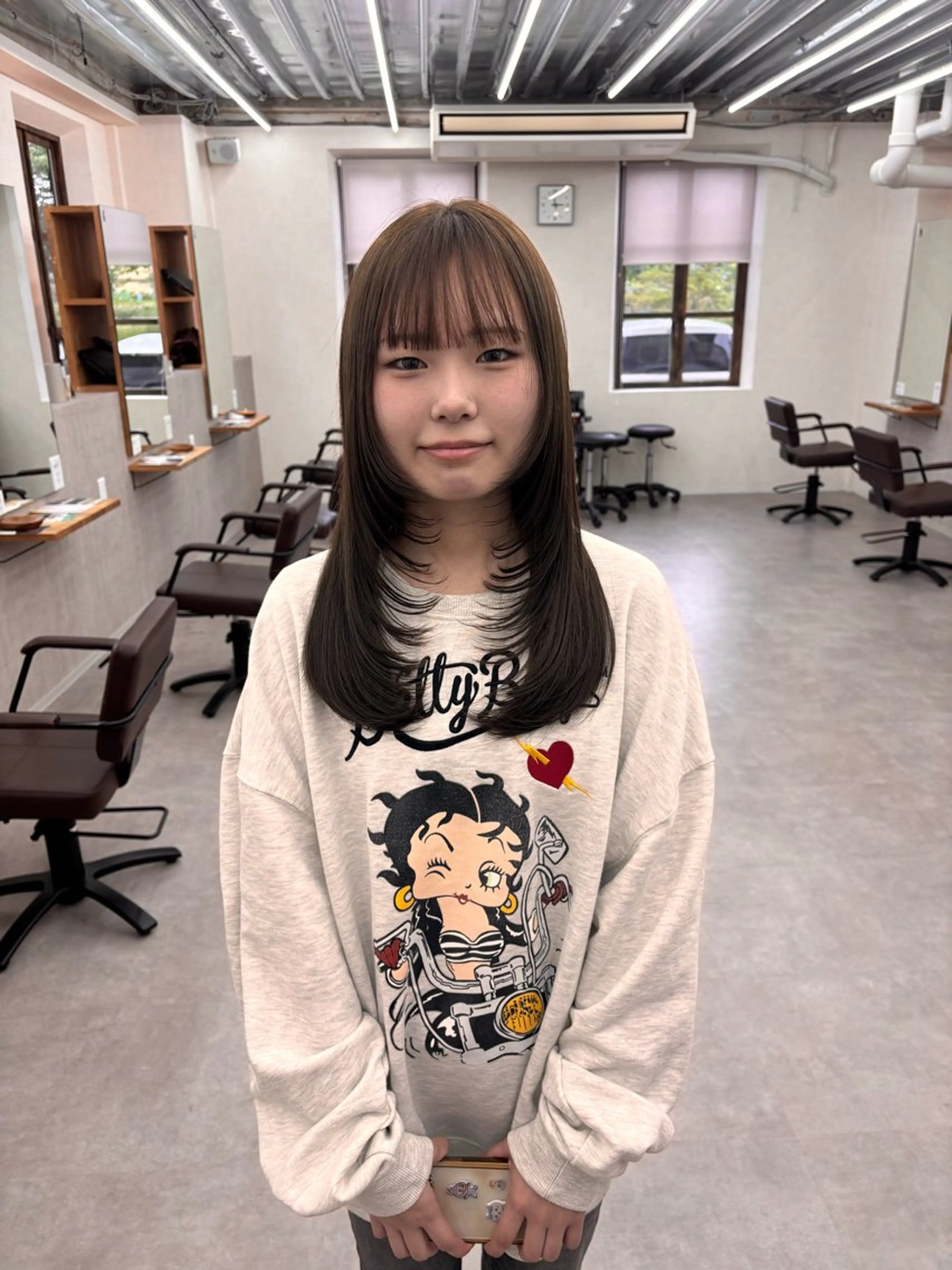 ロング レイヤーカット カット ヘアカラー トリートメント ラーム松江学園店 武田蘭可のヘアスタイル
