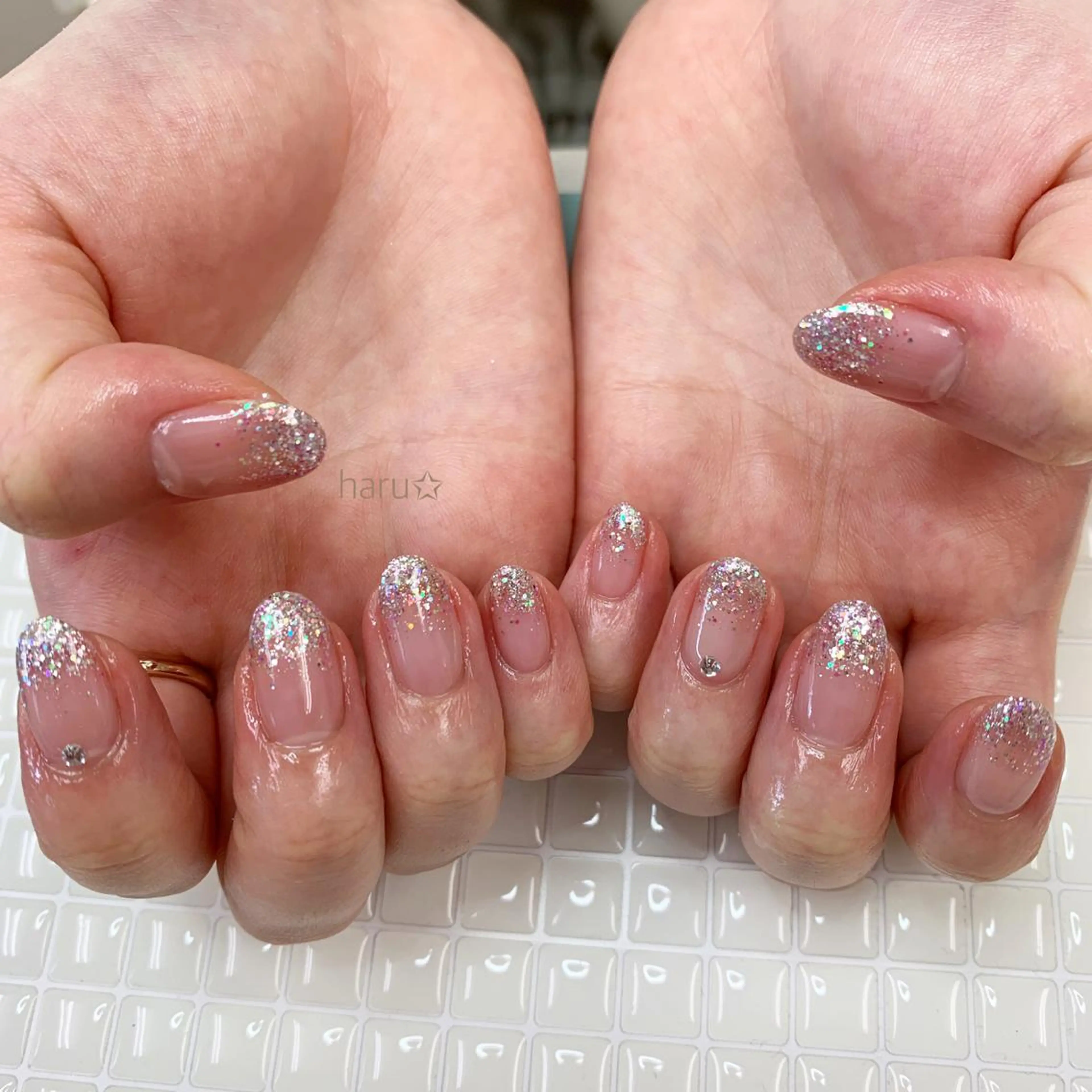 ネイル グラデーション ラメ(グリッター) ラメグラデーション うにゃねいる ✿ harunaのネイルデザイン