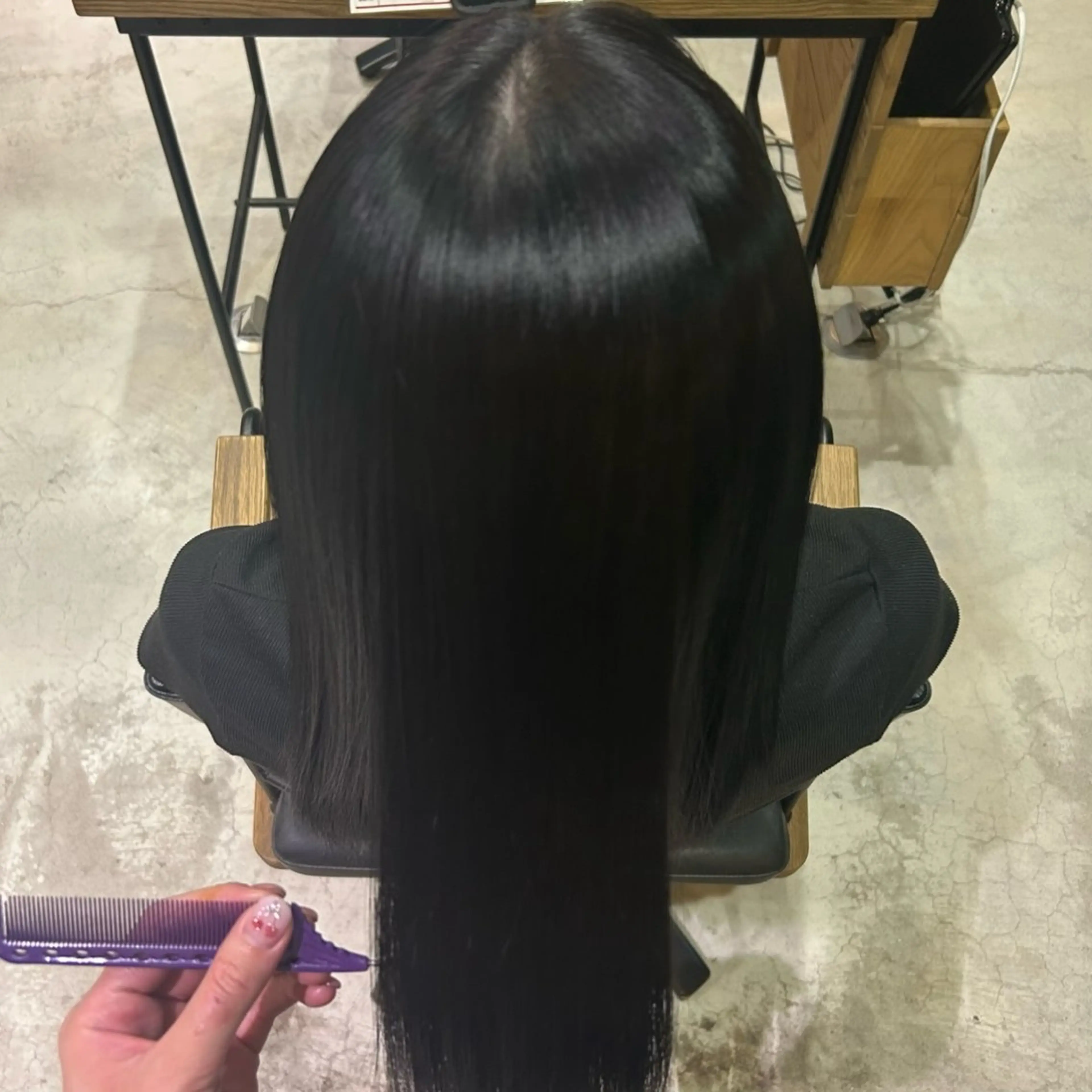 ロング カラー 黒髪 ヘアカラー ✨ハイトーン/暗髪/ ハイライト/松岡✨のヘアスタイル