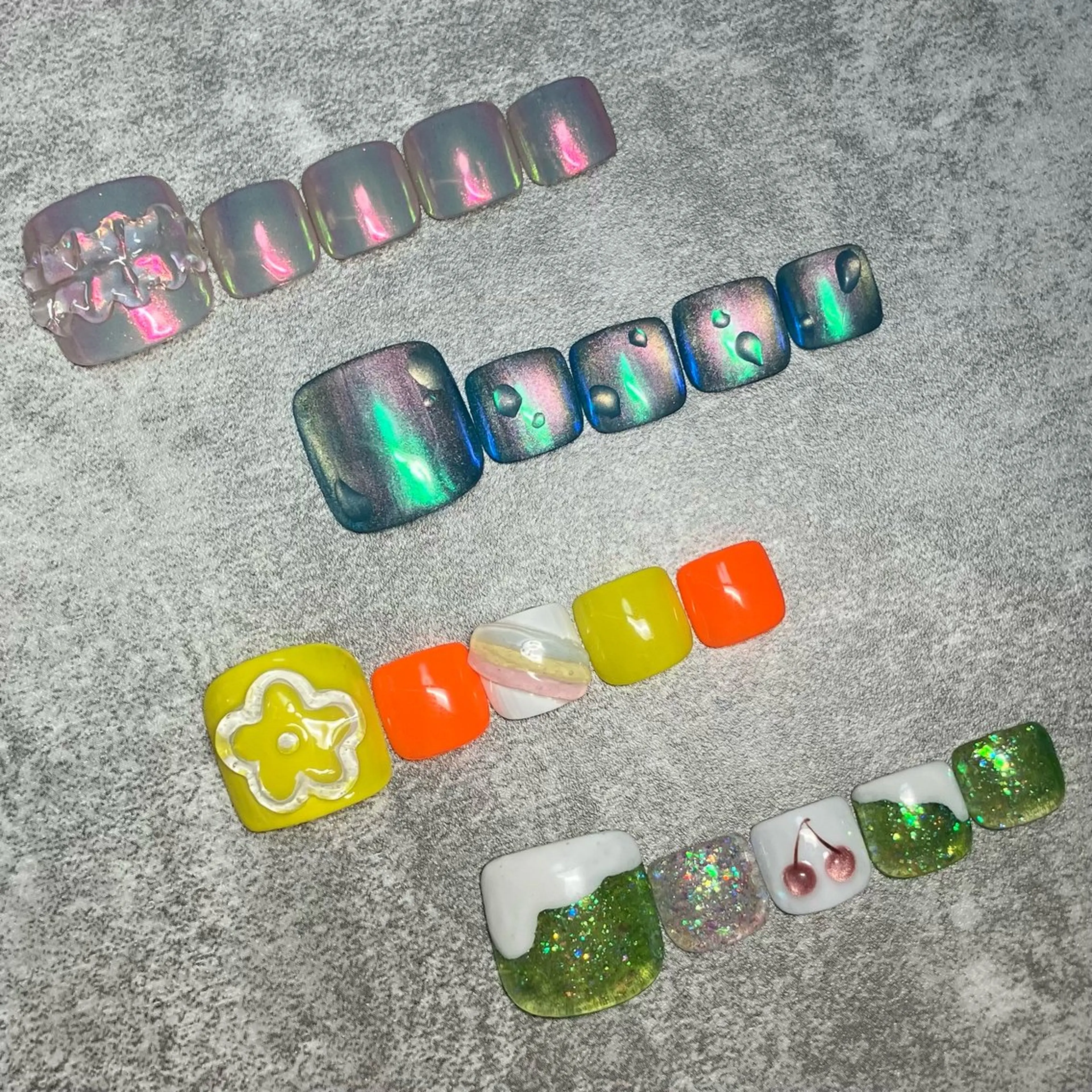 ネイル フットネイル shino🌟 痛ネイルのネイルデザイン