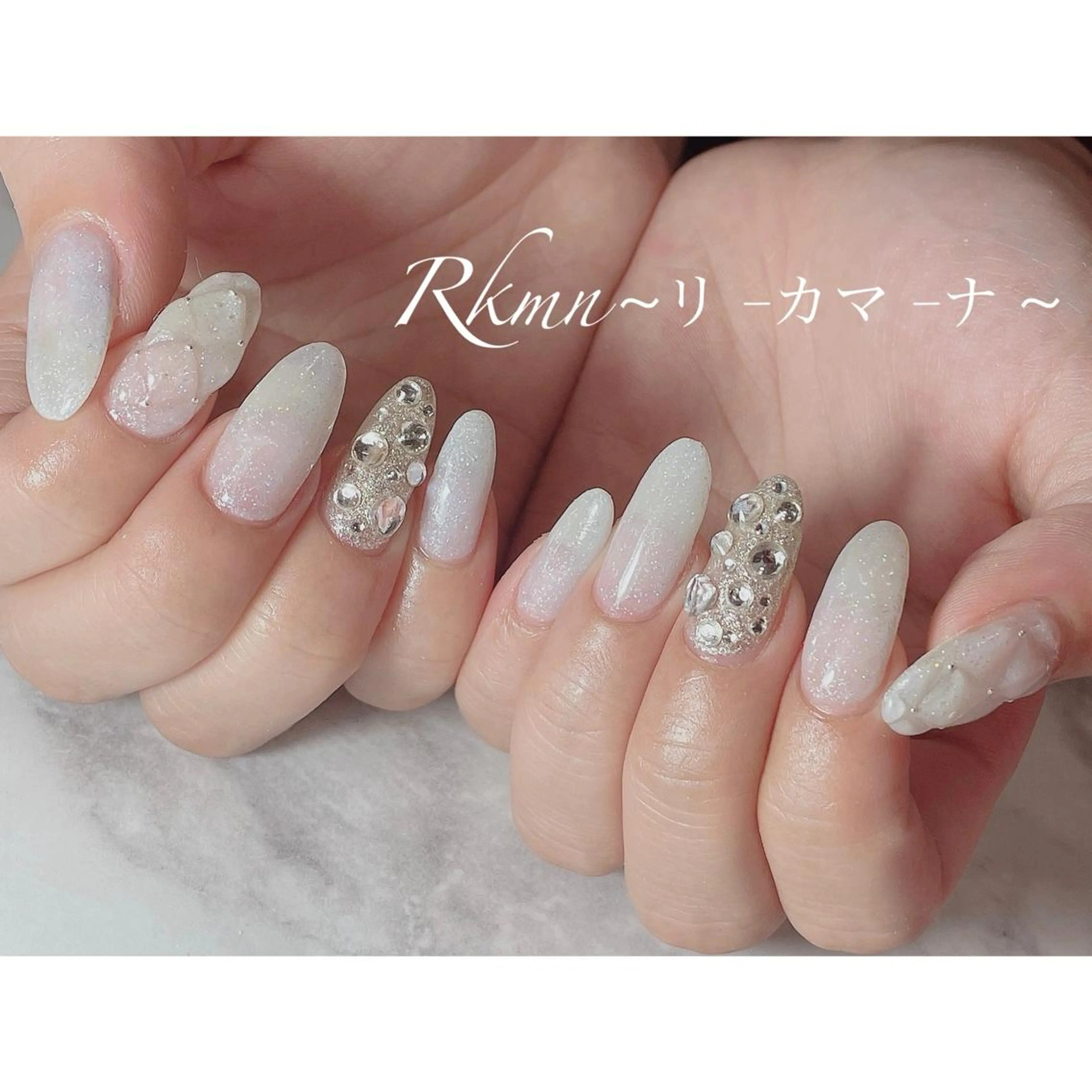 ネイル アートネイル ラメ(グリッター) 春ネイル ホワイト ハンドネイル フットネイル ハンドケア Rkmn ~リ-カマ-ナ~のネイルデザイン