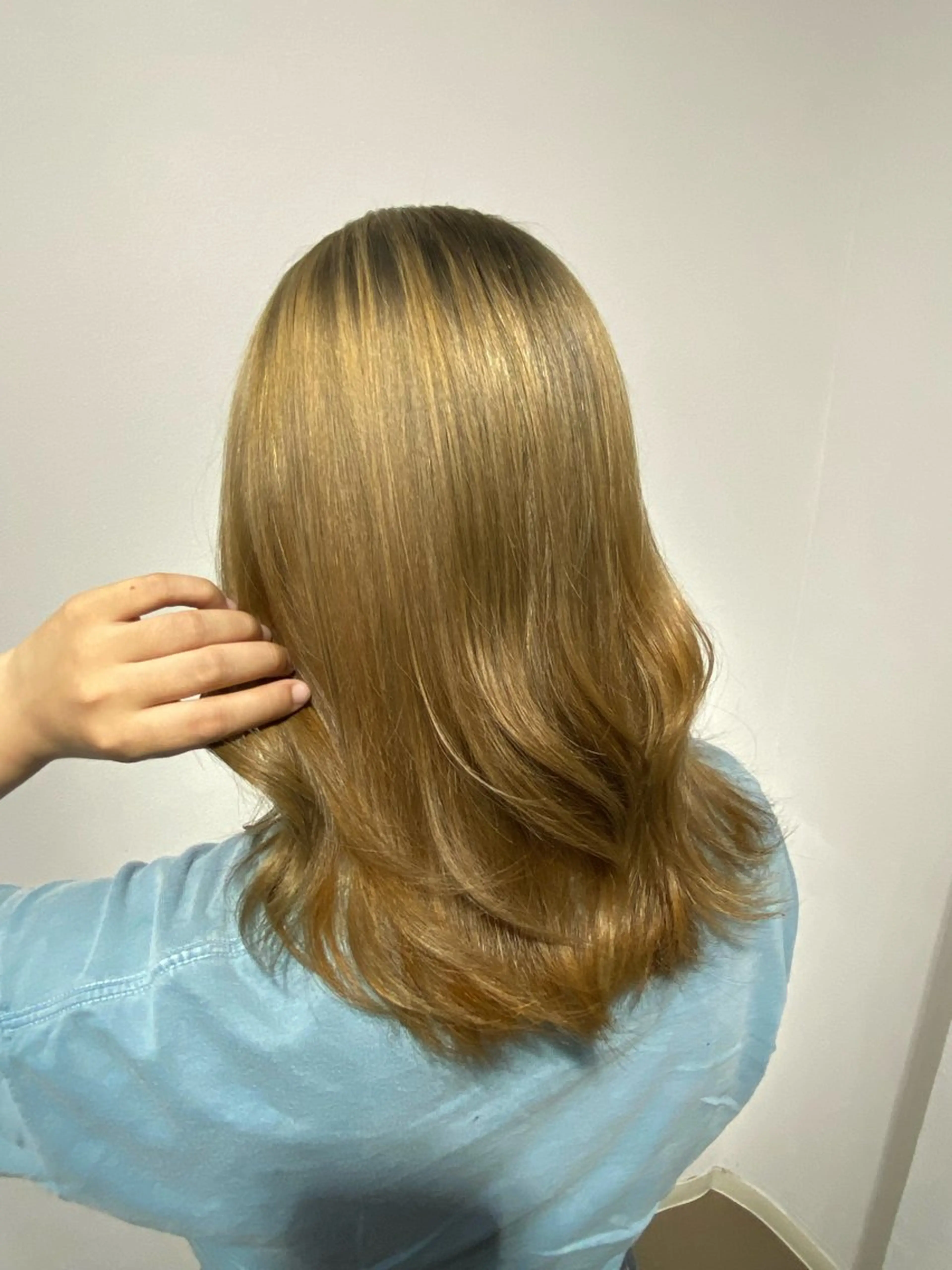 セミロング カラー 【ioe 岡本】 🎀NOKO🎀のヘアスタイル