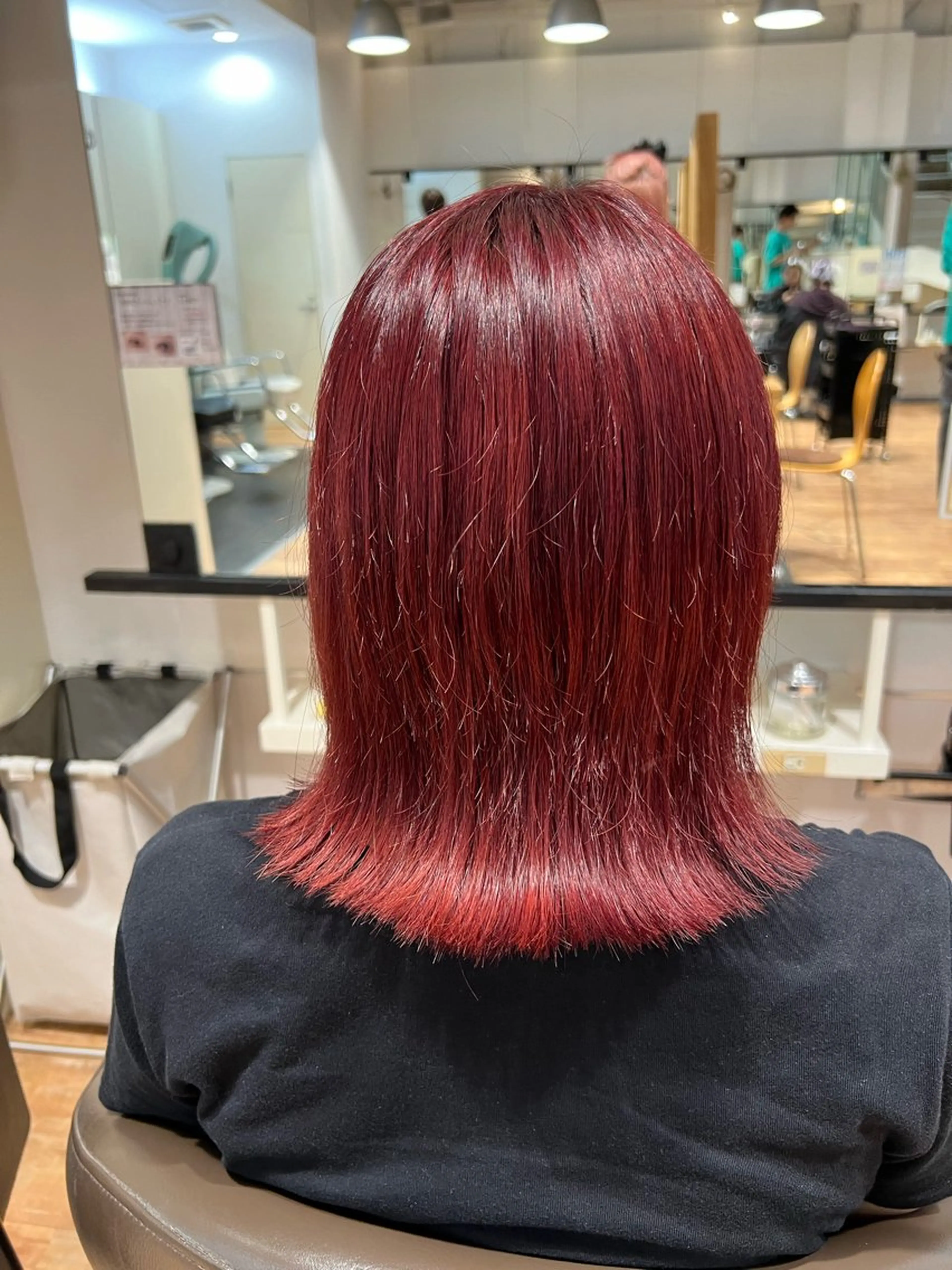 ミディアム カラー 切りっぱなしボブ レッドカラー ボブ インナーカラー♡ Nanakoのヘアスタイル