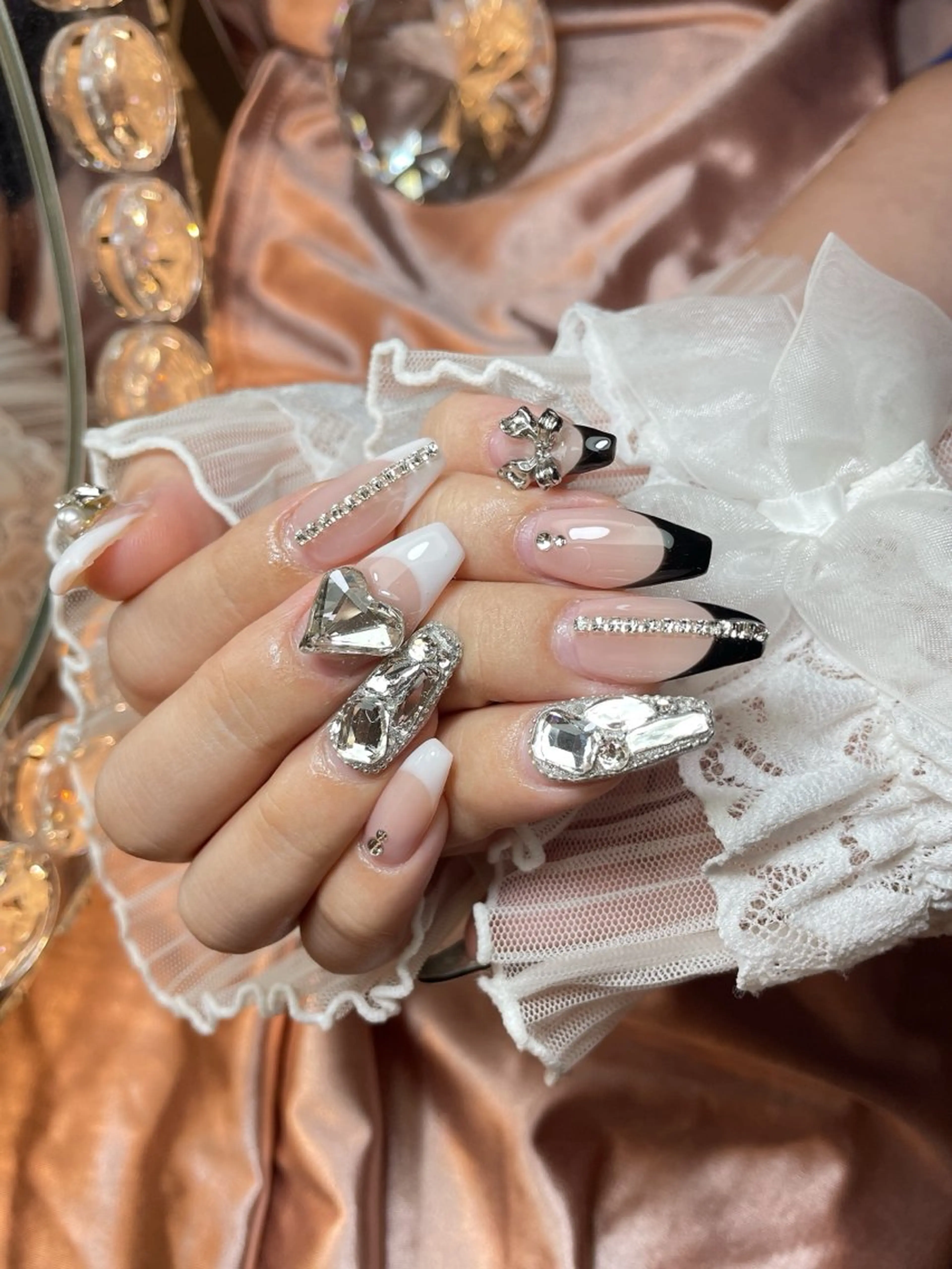 ネイル 23時まで❤︎韓国、 ワンホンネイルのネイルデザイン