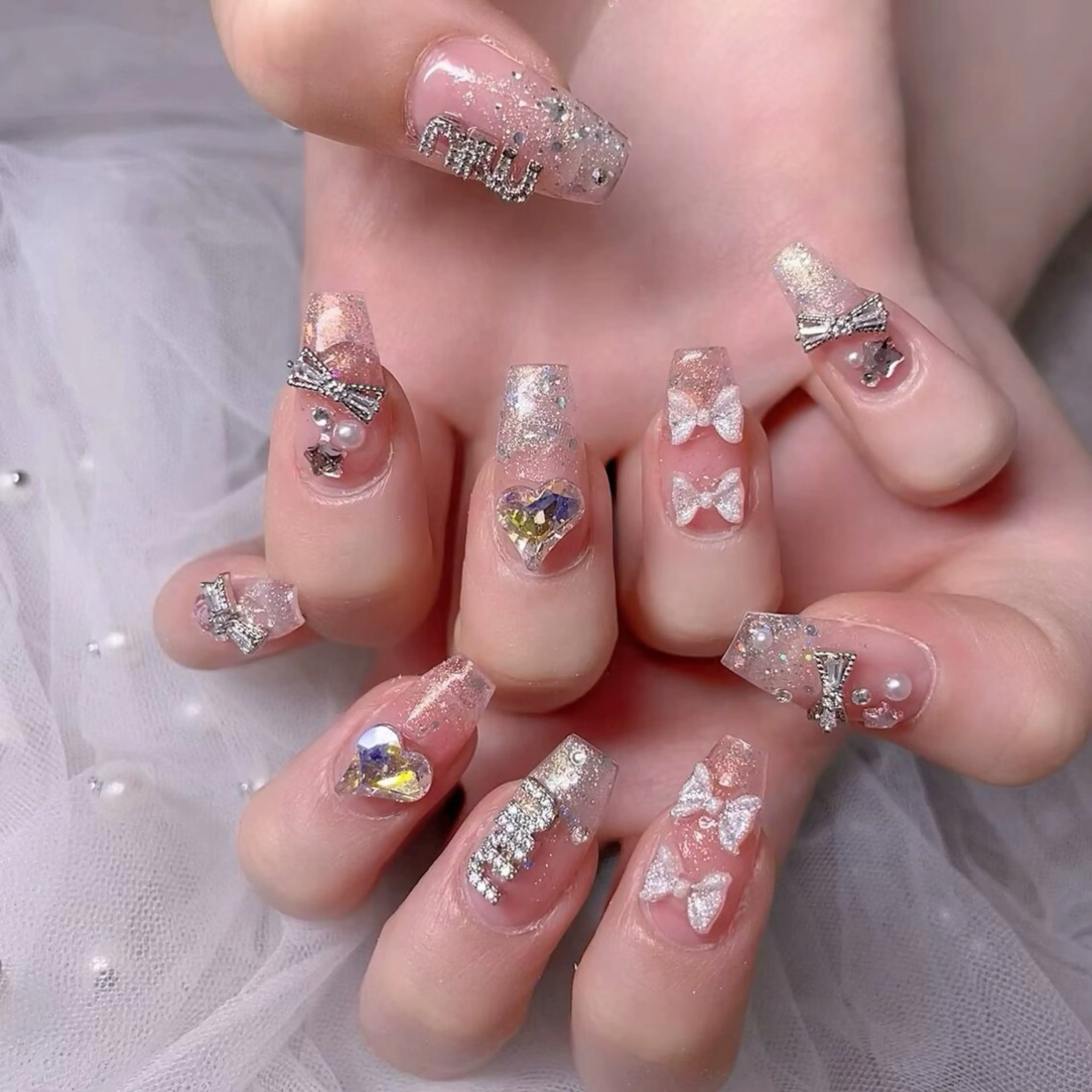 ネイル UMI ネイルサロン新宿🎀のネイルデザイン