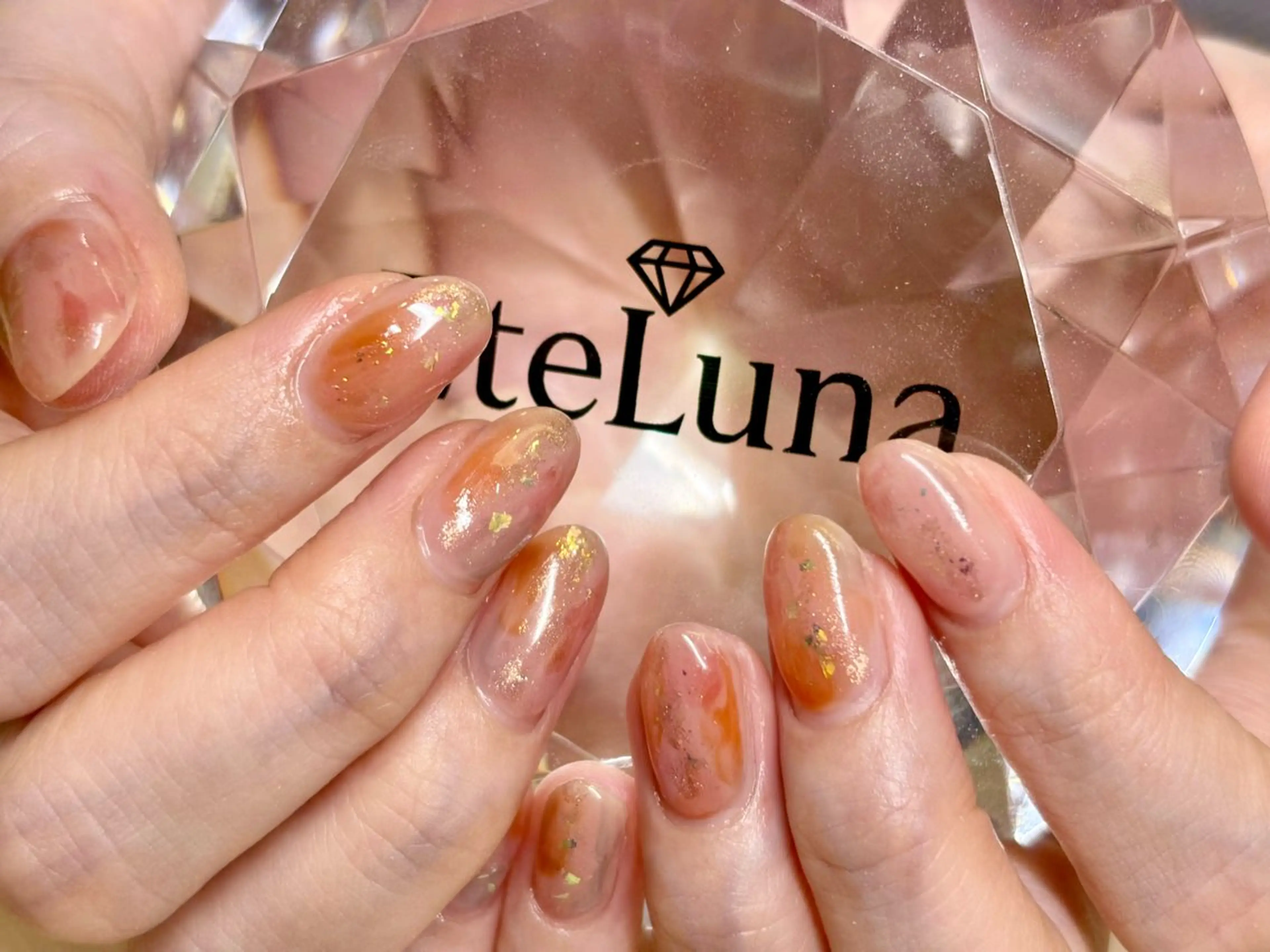 ネイル 持ち込み ニュアンスネイル ハンドネイル ハンドケア ETE LUNA NAILのネイルデザイン