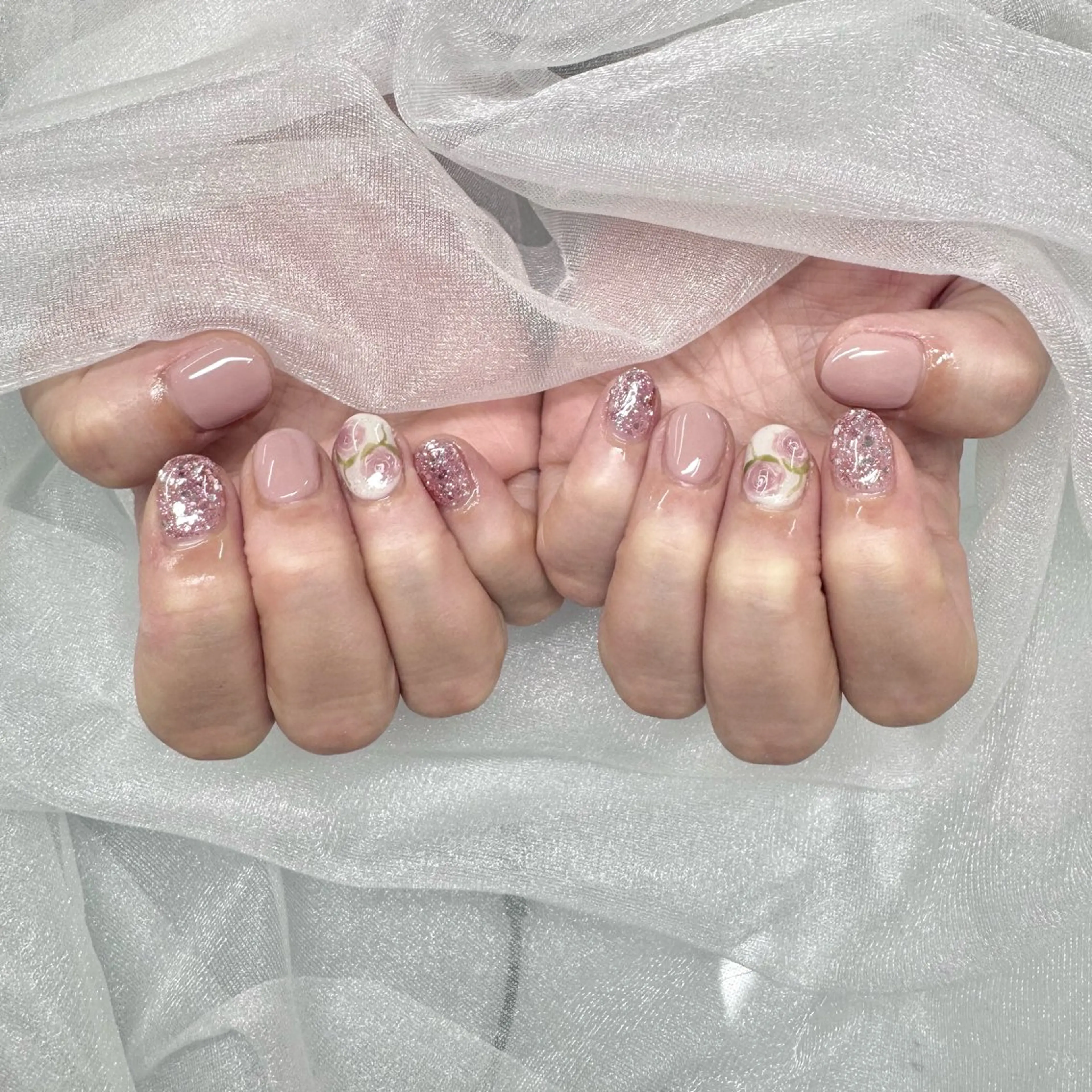 ネイル 山岸 夏菜のネイルデザイン