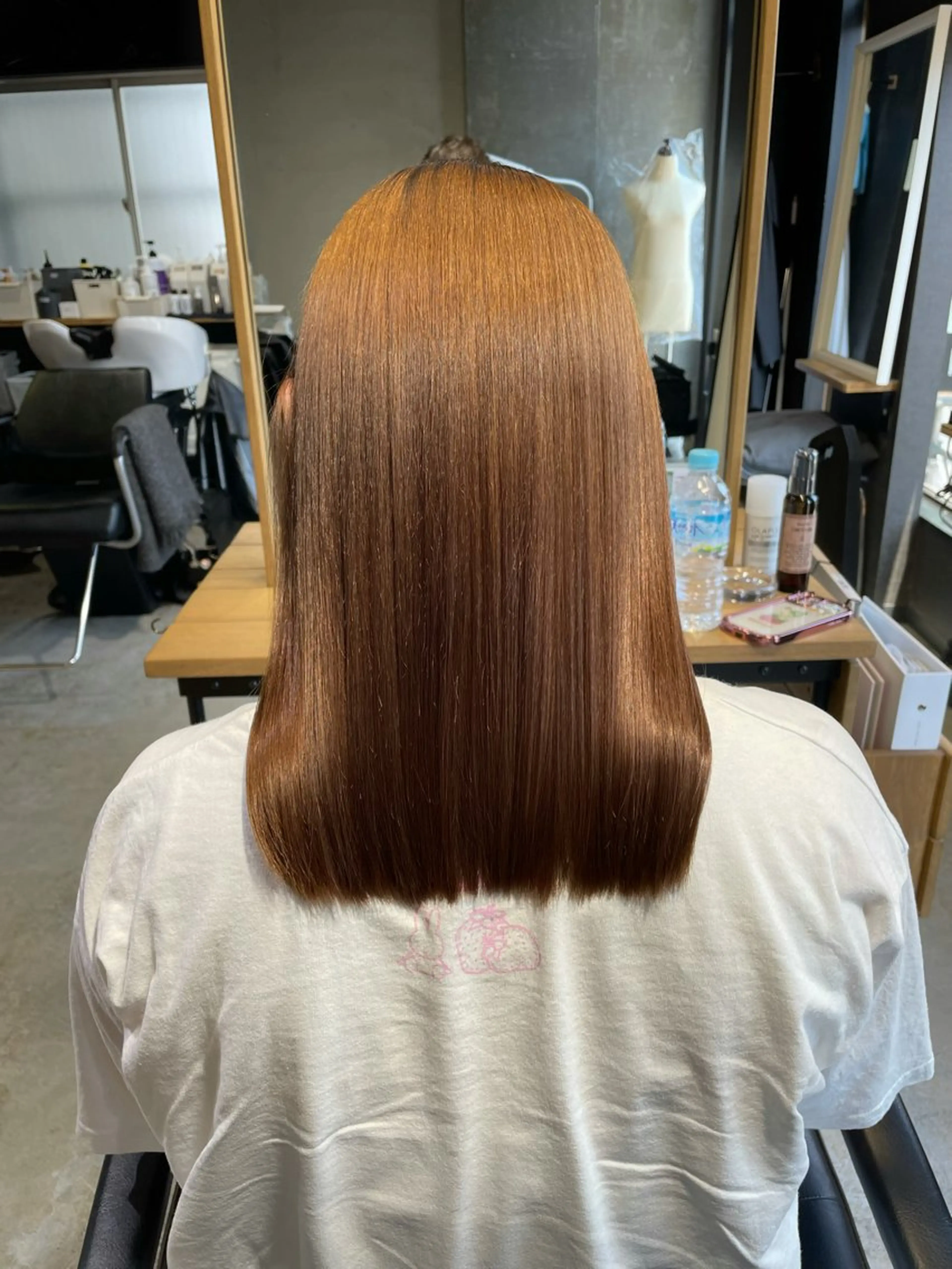 セミロング 酸性ストレート カット 縮毛矯正 トリートメント 美髪カラー✨本間 貴広のヘアスタイル