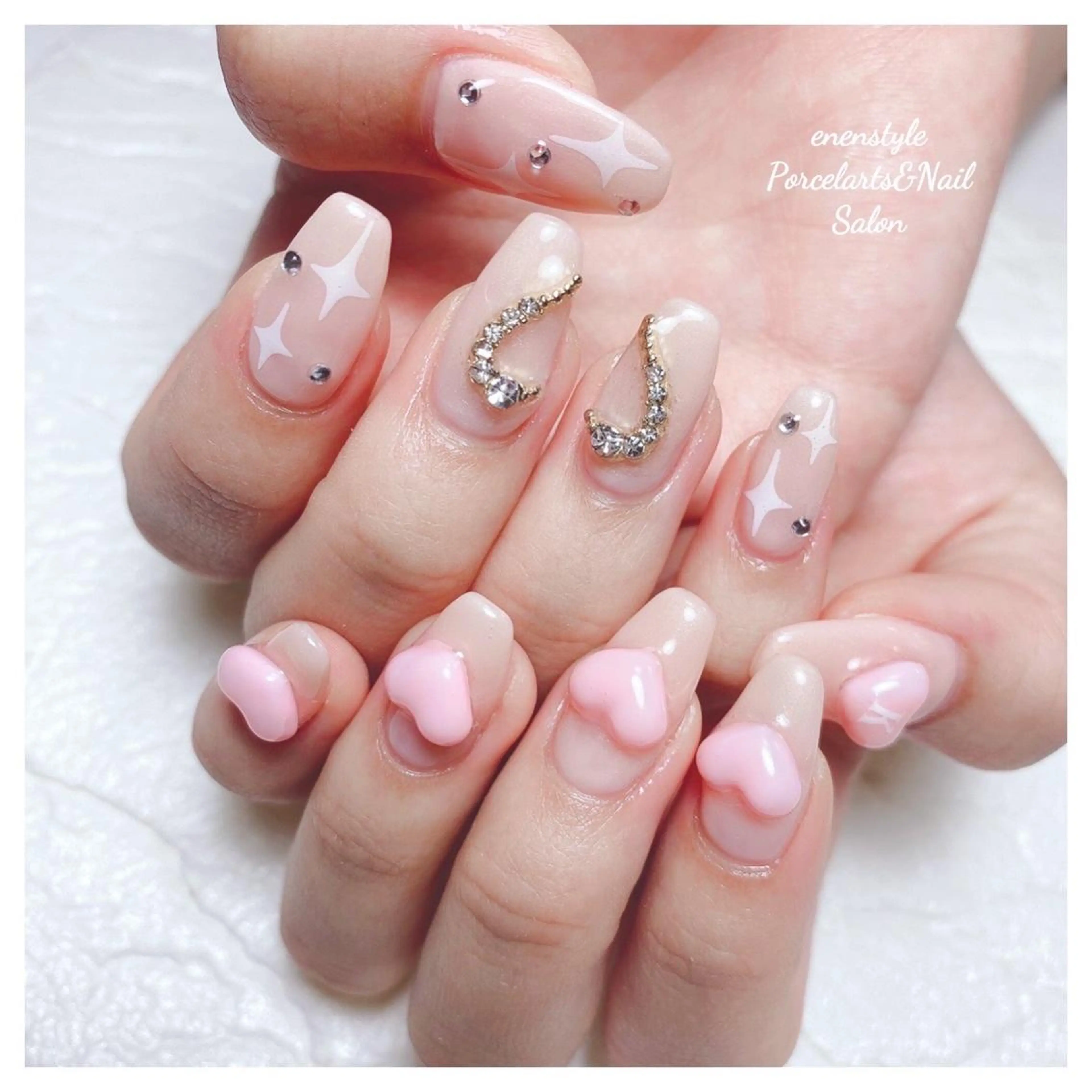 ミディアム ネイル 👑enen style👑のネイルデザイン