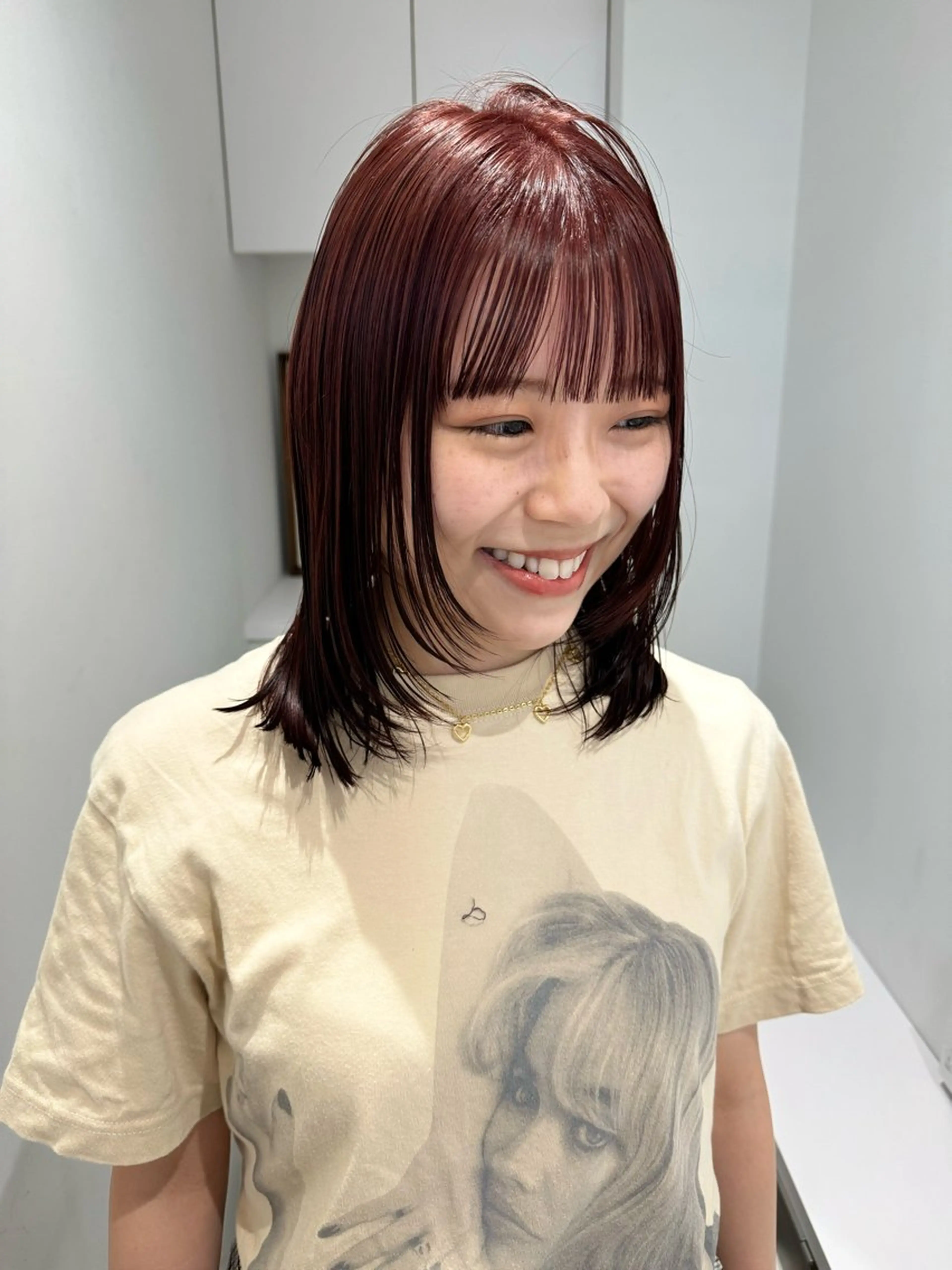 ミディアム ✨ブリーチ/顔周り レイヤー¦YUKA✨のヘアスタイル