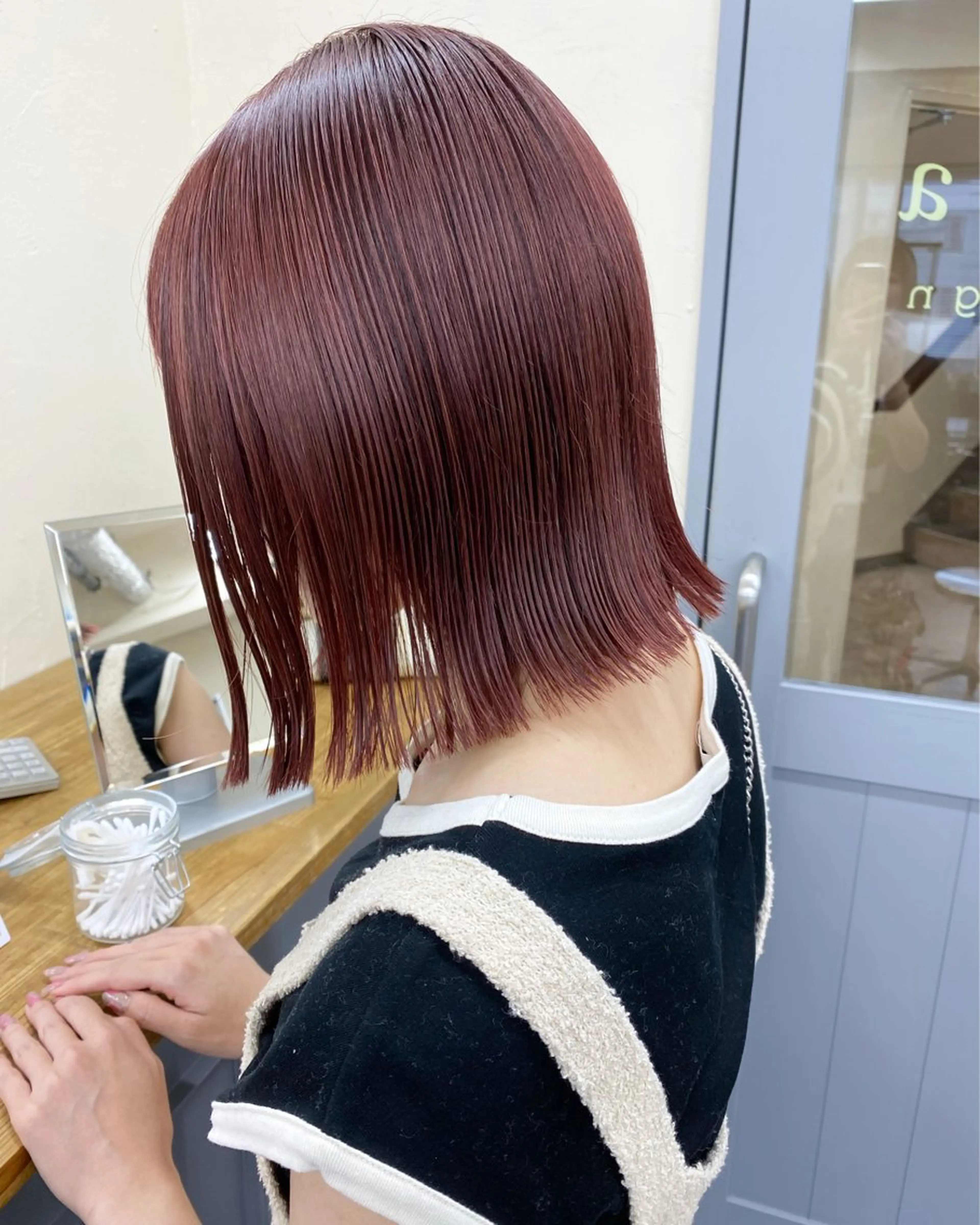 ショート カラー ブラウンカラー ピンクカラー ピンクブラウン レイヤー暖色カラー 池袋Yamamotoのヘアスタイル