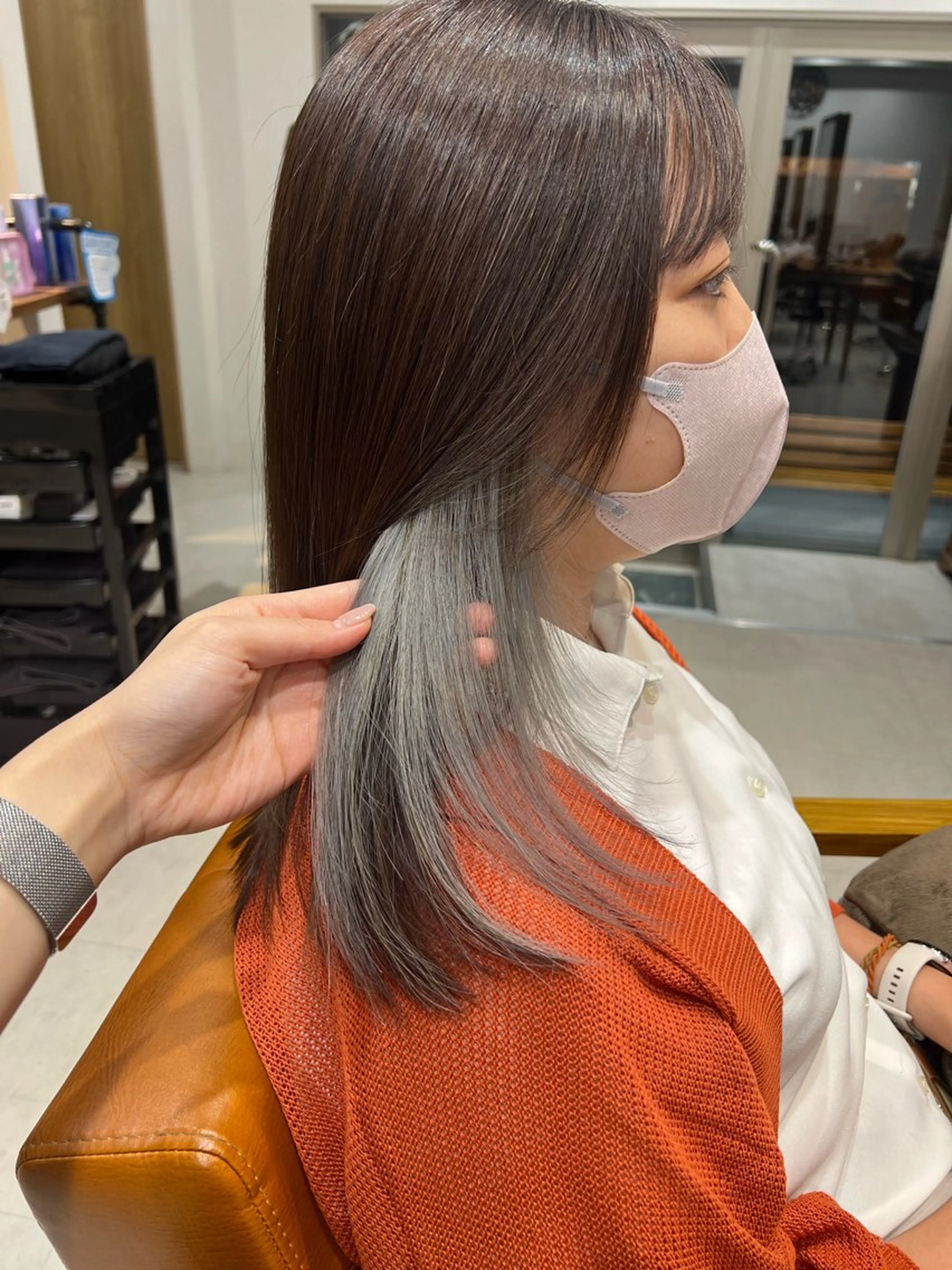 カラー インナーカラー シルバー やまだ あさみの眉毛・アイブロウイメージ