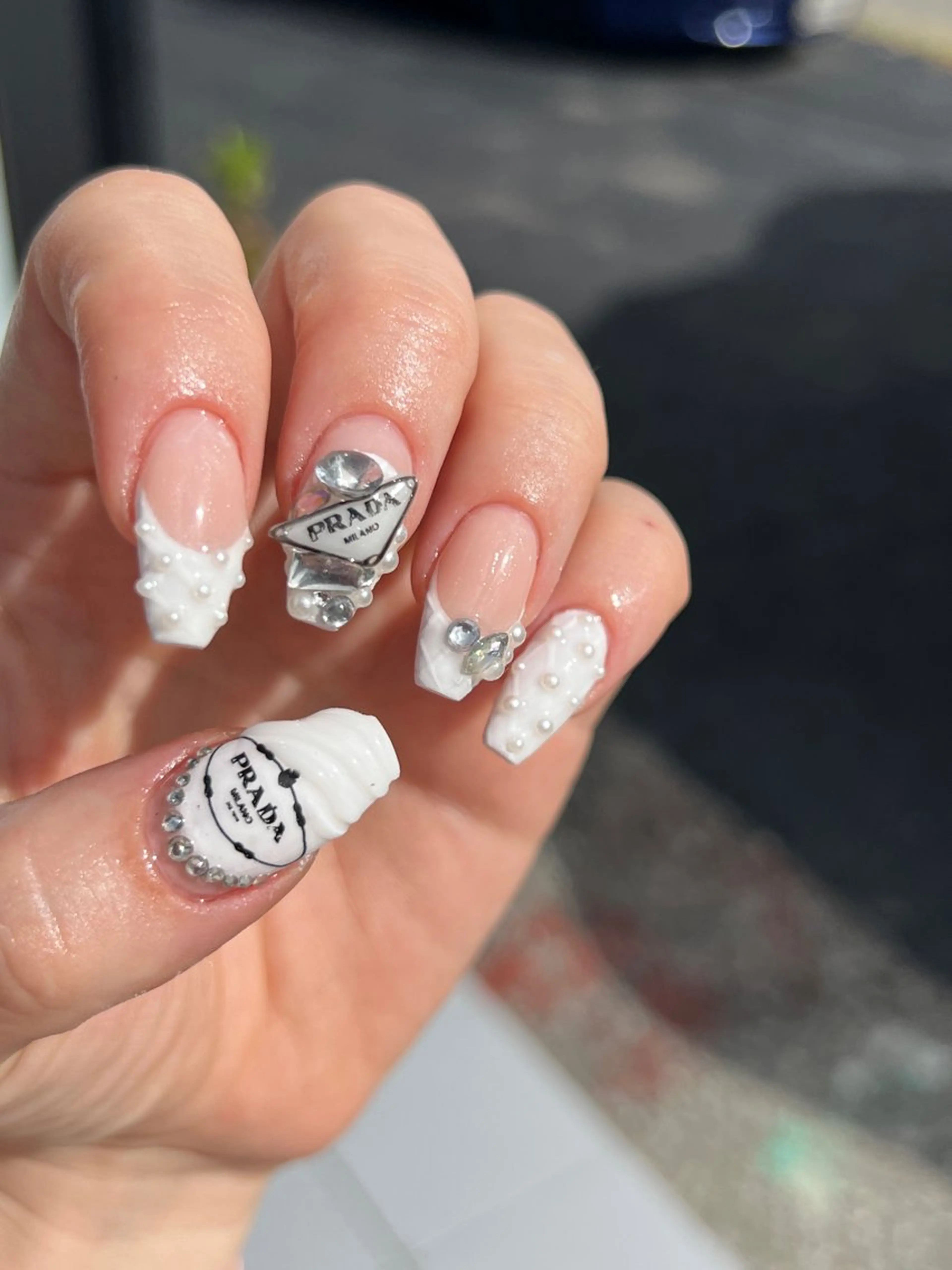 【初回オフ無 料】ブランド風ネイルデザイン・パーツ付け放題¥11,900の写真