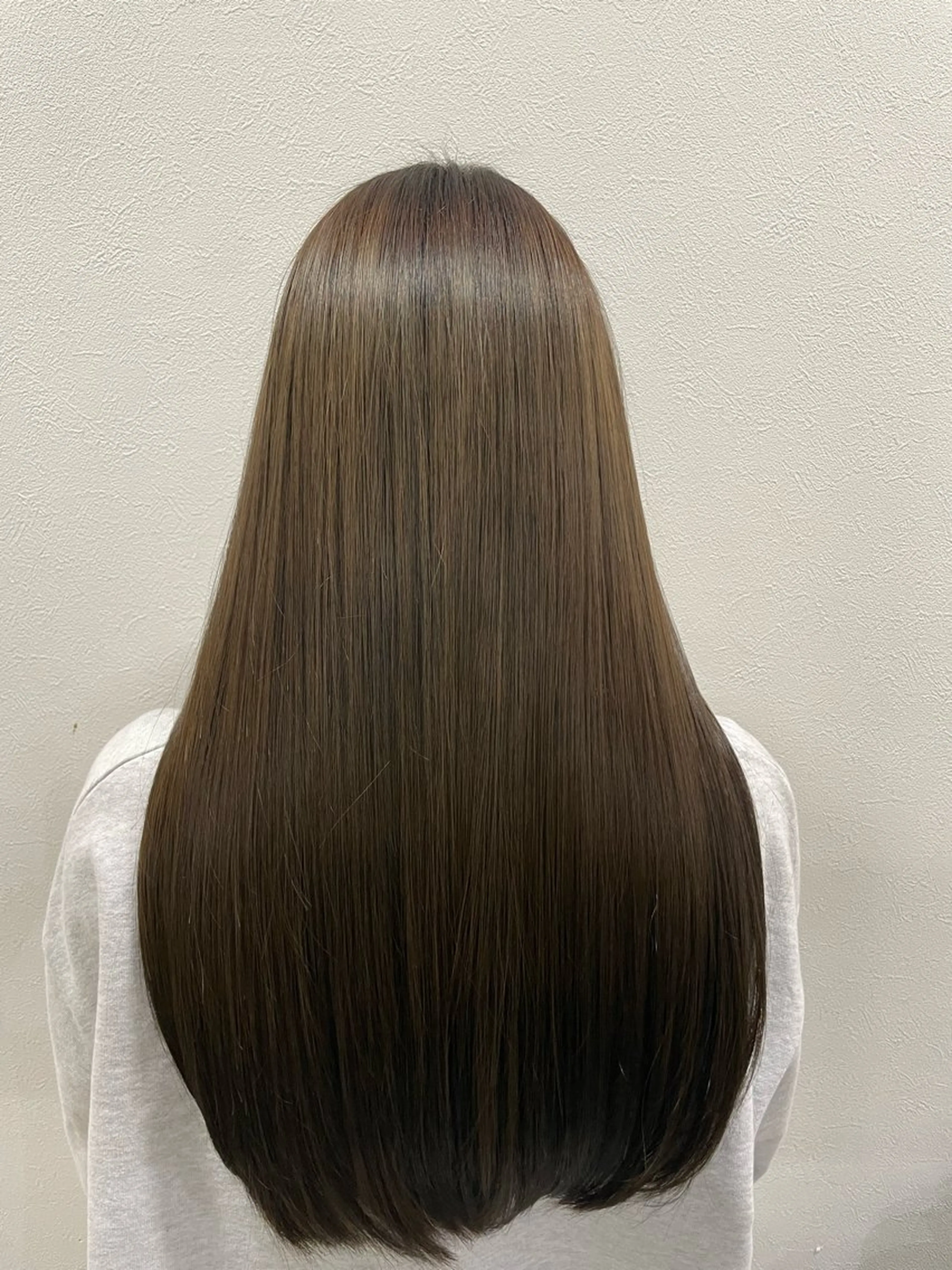 🌺デザインカラー【リタッチ】➕ミルボントリートメント付き🌺の写真