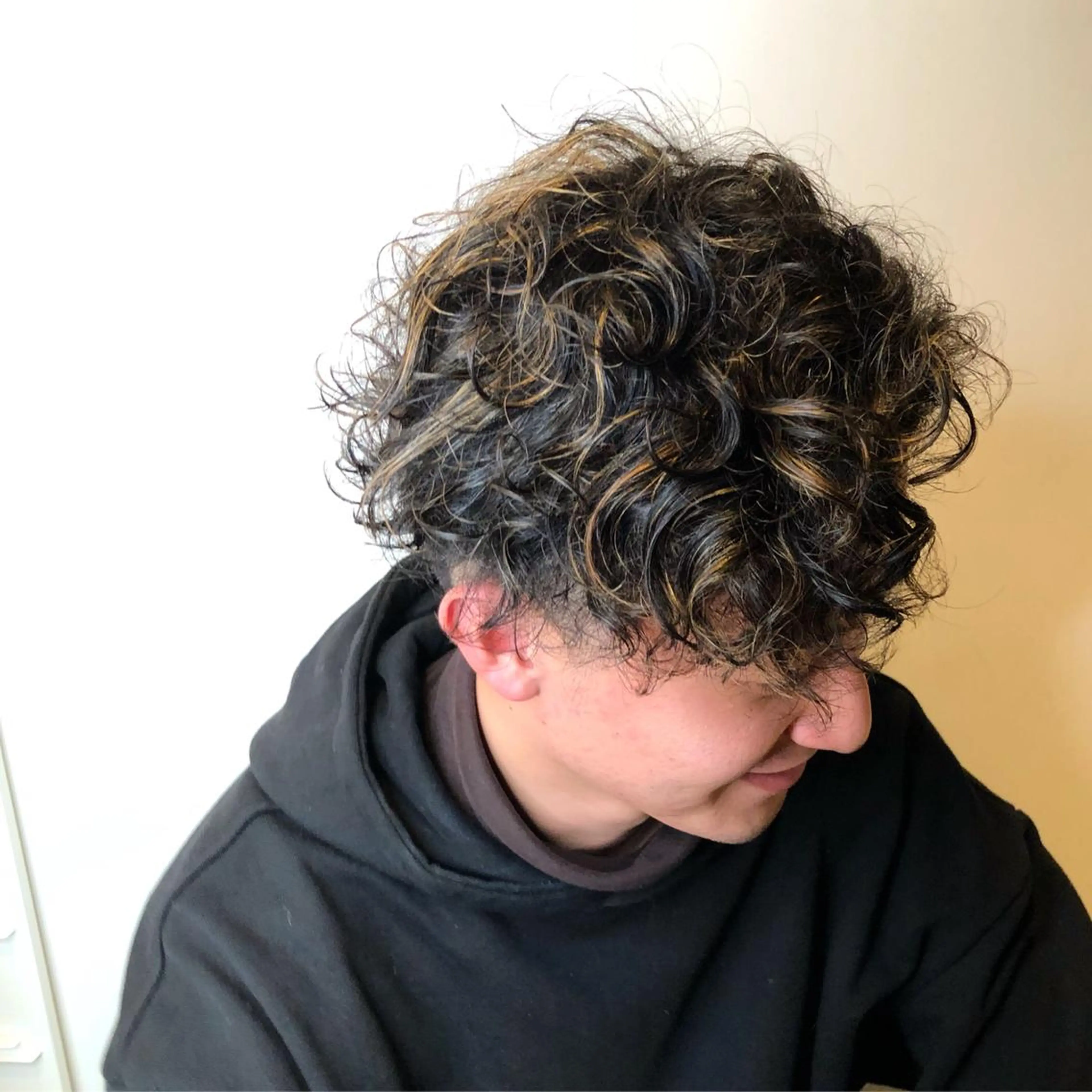 ショート ハイライト 山本 尚輝のヘアスタイル