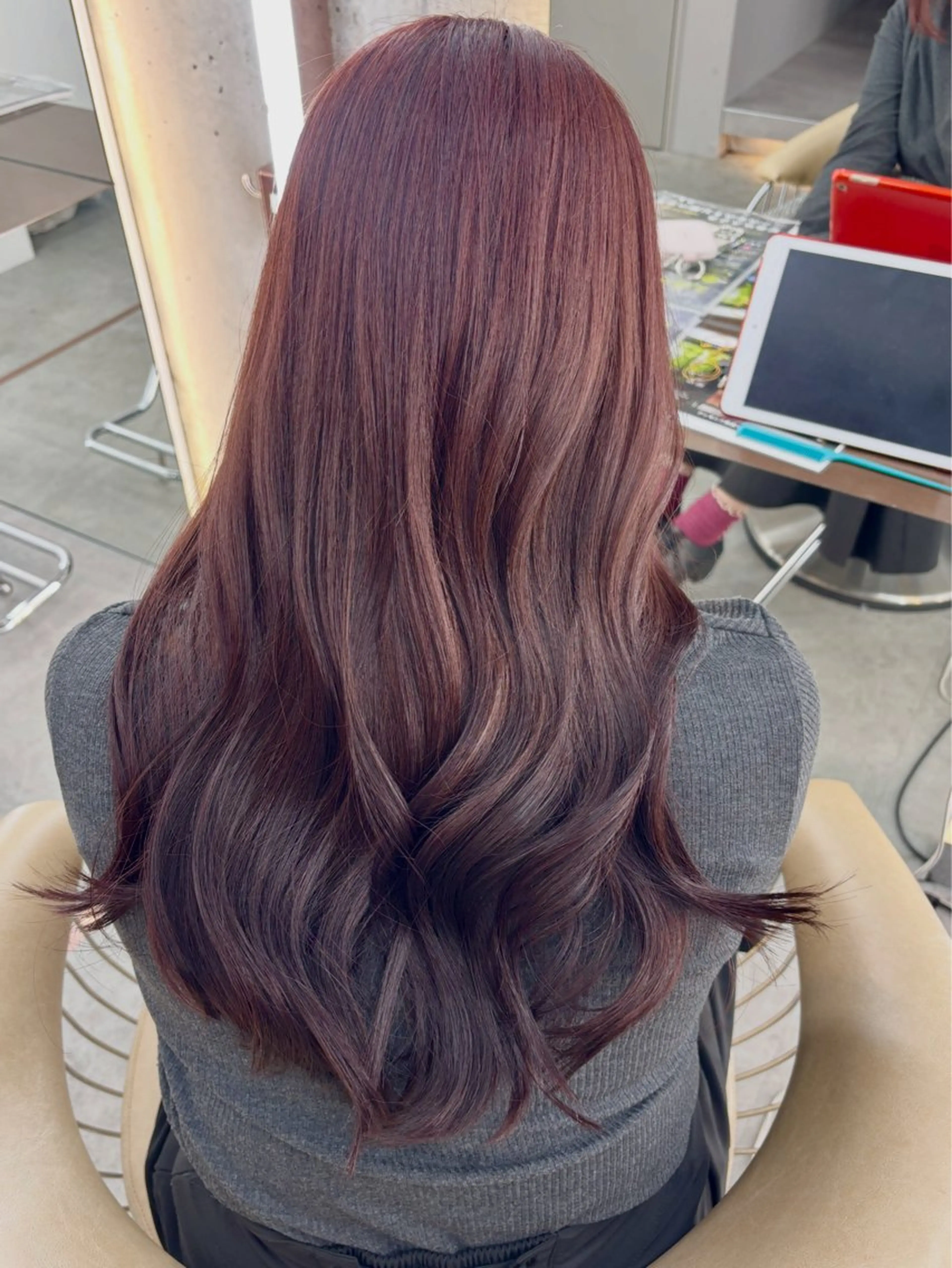 ロング ヘアカラー トリートメント lond hotlip所属・Hazuki /韓国ヘア/レイヤーのヘアスタイル