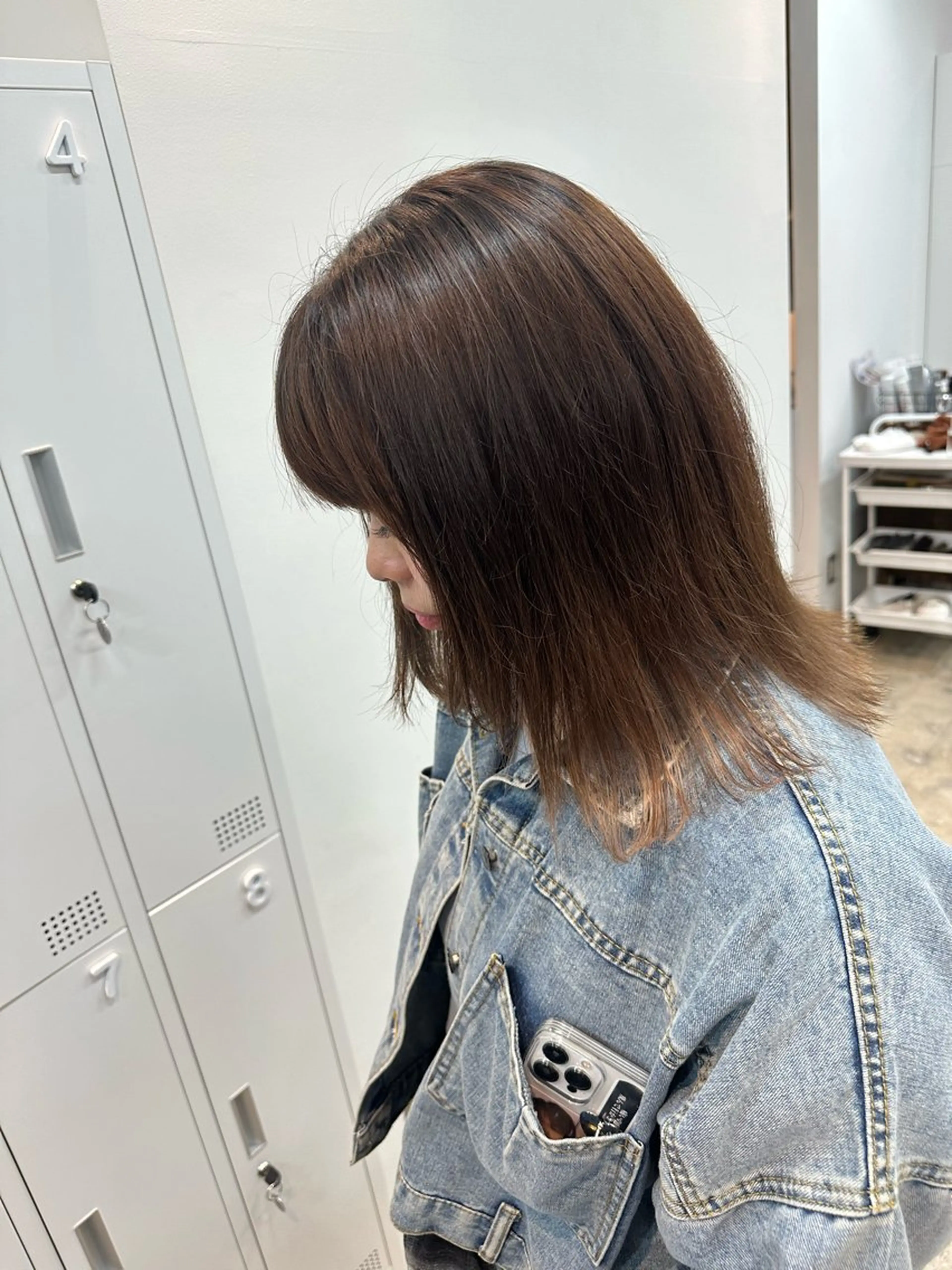 セミロング 切りっぱなしロブ 伊藤 郁弥のヘアスタイル