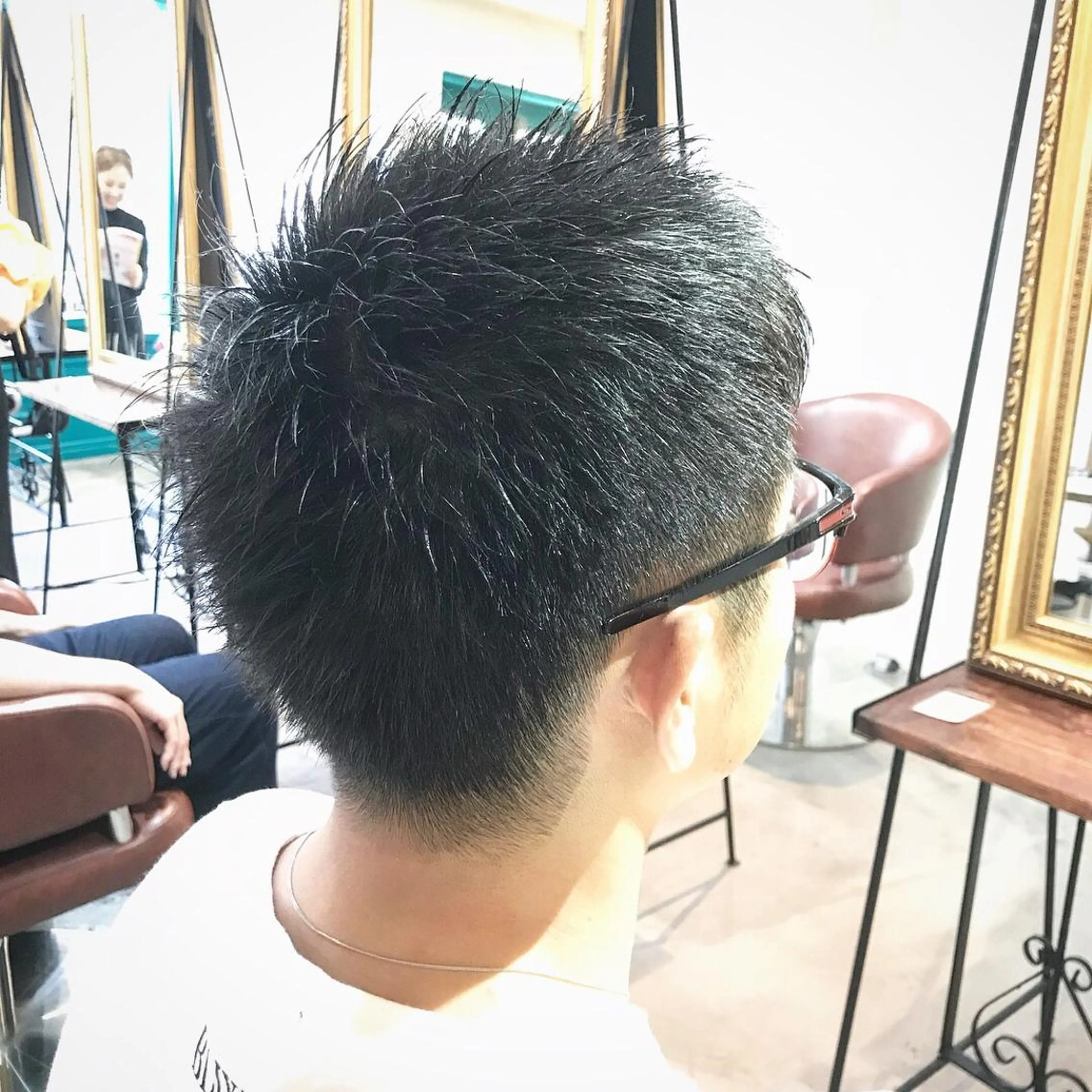 ショート カラー パーマ メンズ モヒカン ソフトモヒカン ショートヘア マンツーマン/透明感 foi hairのヘアスタイル