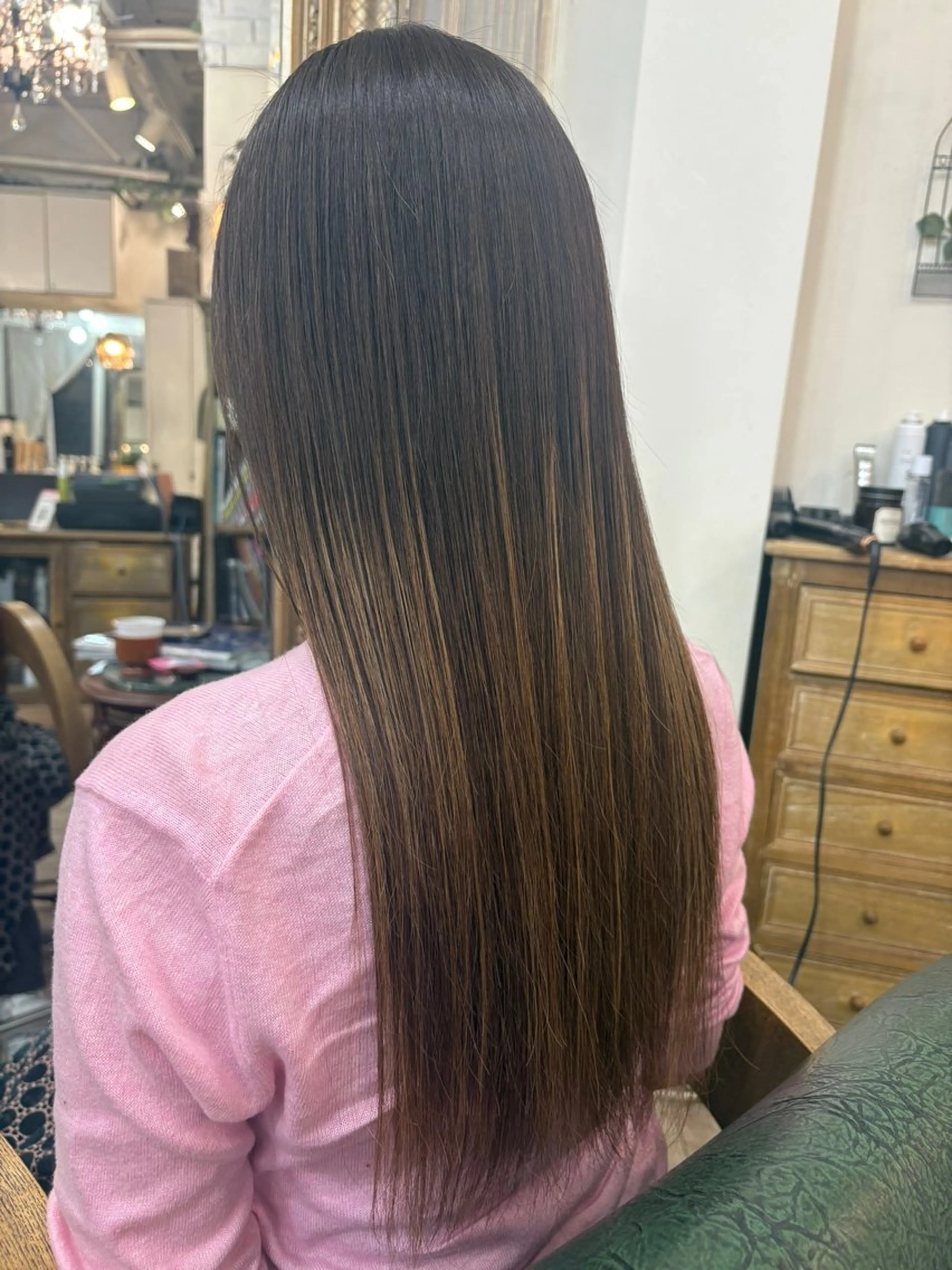 セミロング トリートメント 酸熱トリートメント トリートメント 新宿御苑/艶髪カラー 髪質改善/山口のヘアスタイル