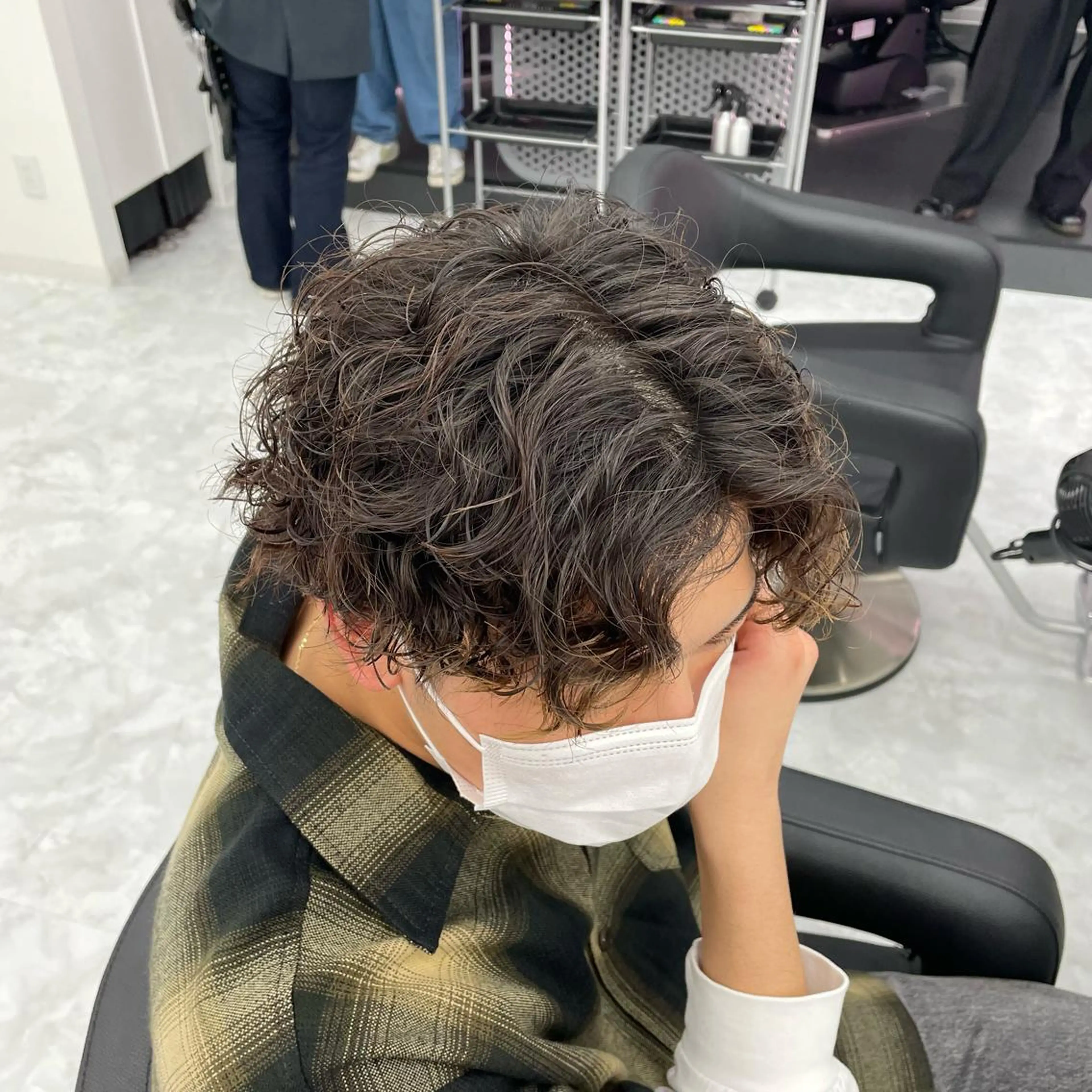 パーマ メンズ men's特化 値段以上の仕上がりにのヘアスタイル