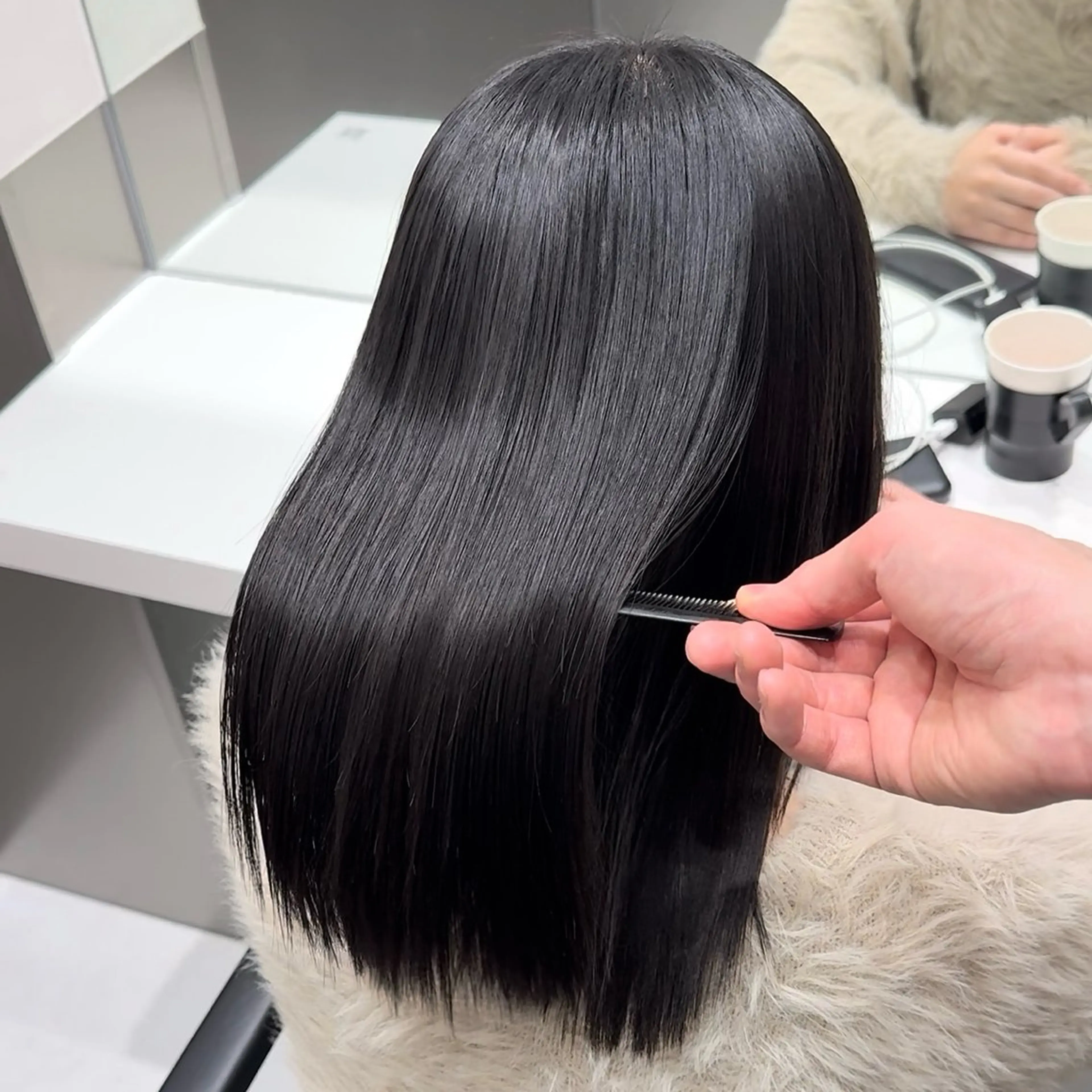 セミロング 美髪職人あお🦕 髪質改善｜原宿のヘアスタイル