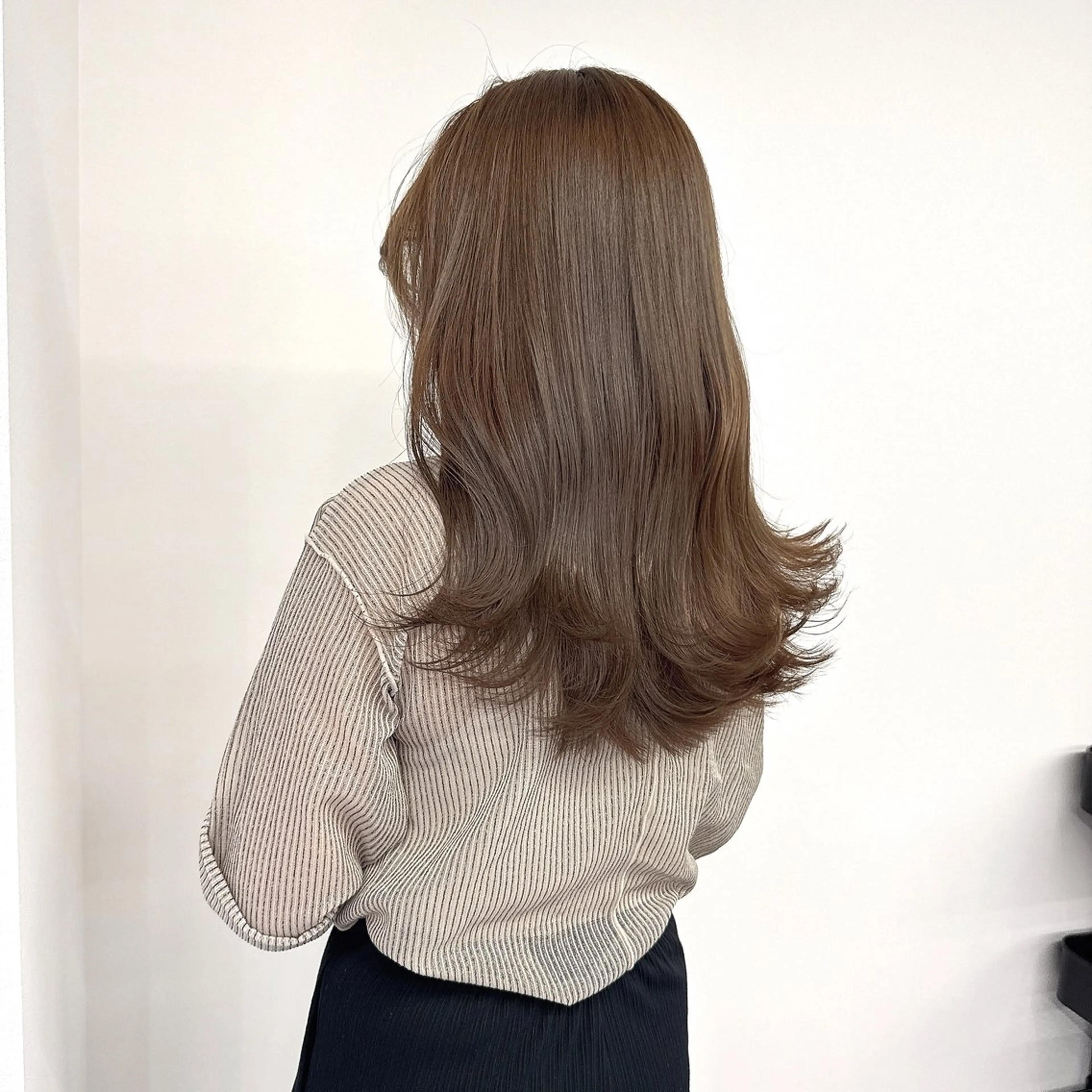 カラー KNOWHOW/思川 阿耶のヘアスタイル