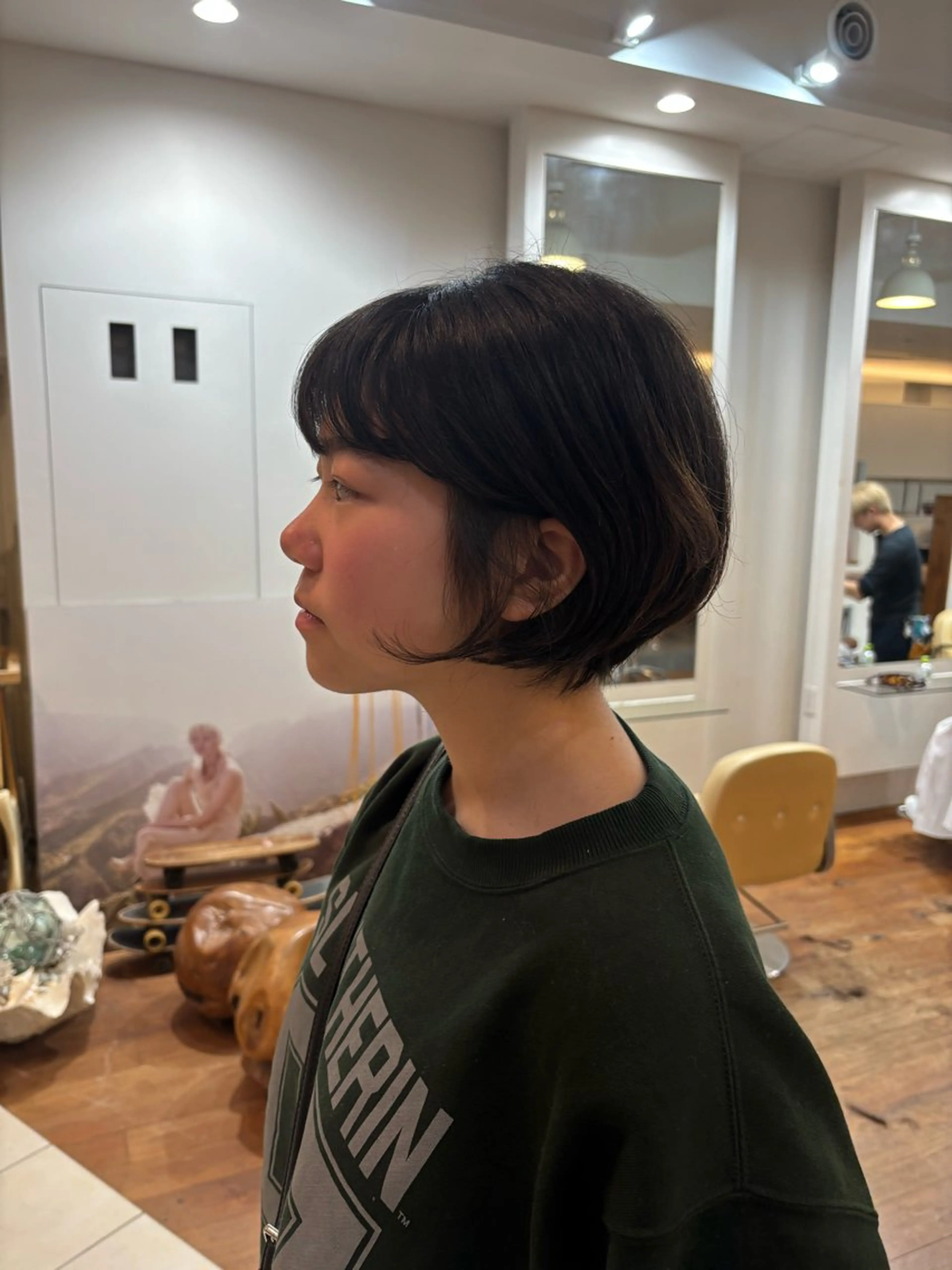 ショート 柿坂 華のヘアスタイル