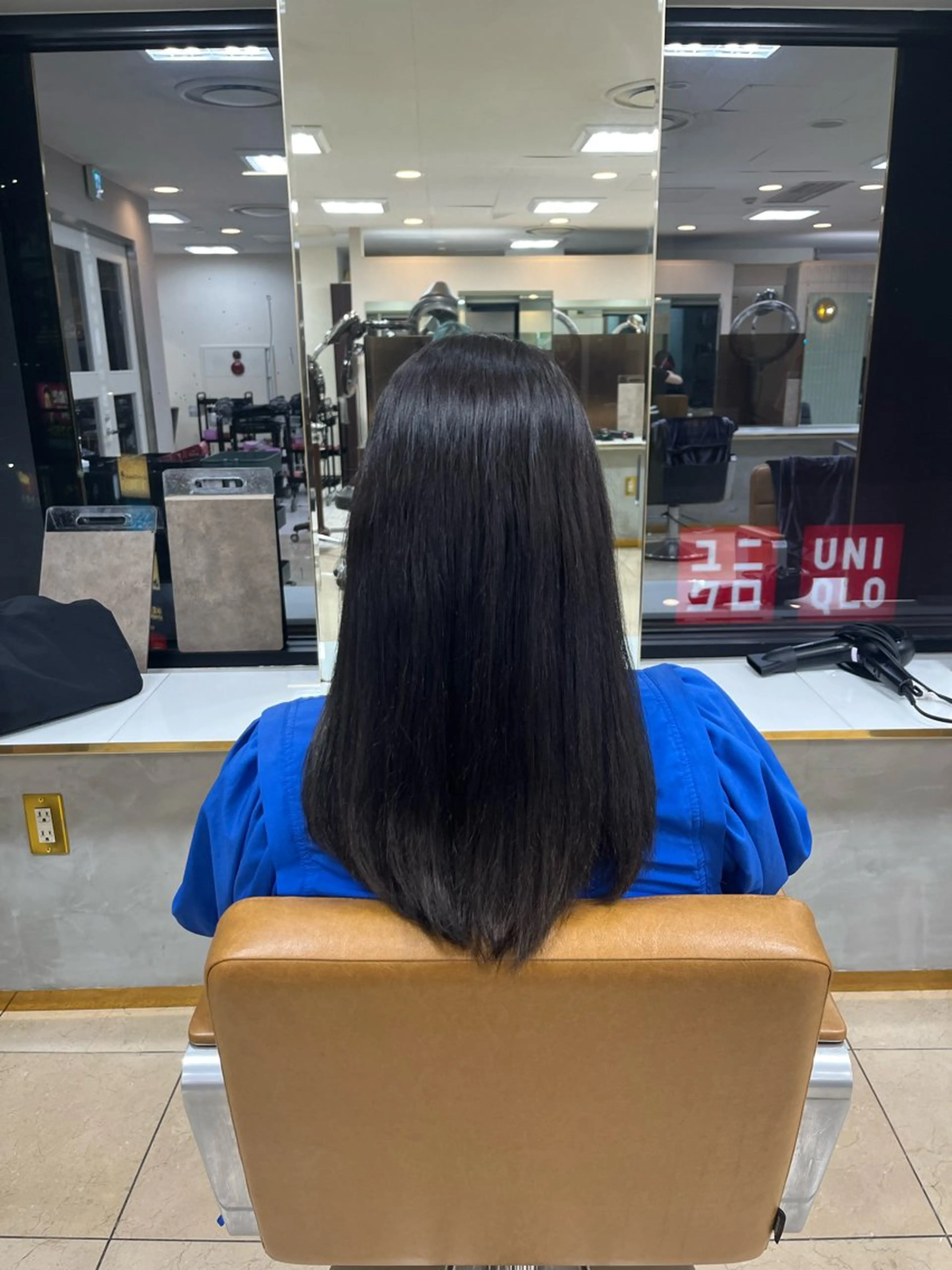 ロング カラー 透明感カラー グレージュ 菅原 琴音のヘアスタイル