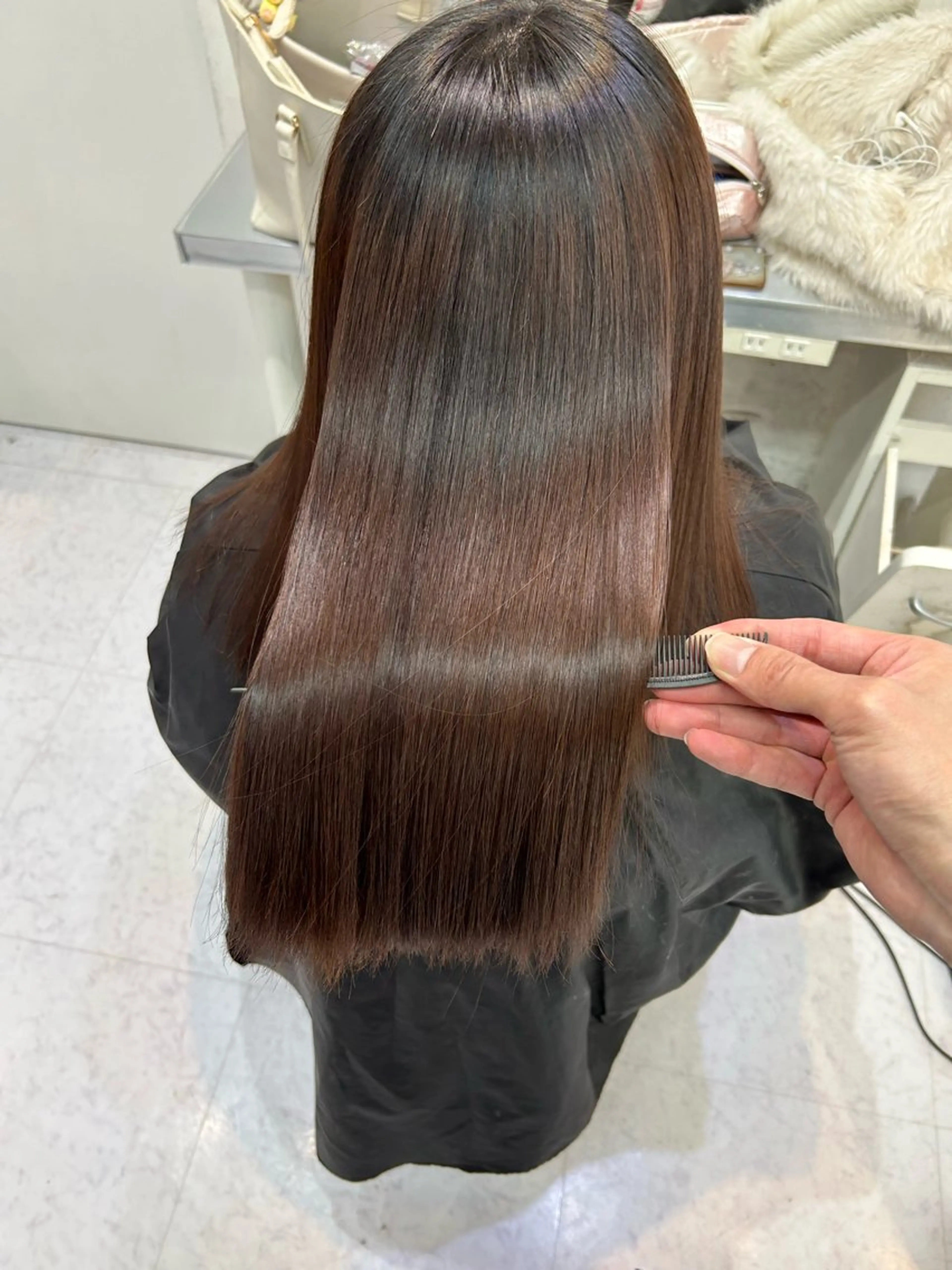 【ミニモ学割】美髪縮毛矯正➕カット➕艶髪トリートメント23歳以下の方限定メニューですの写真