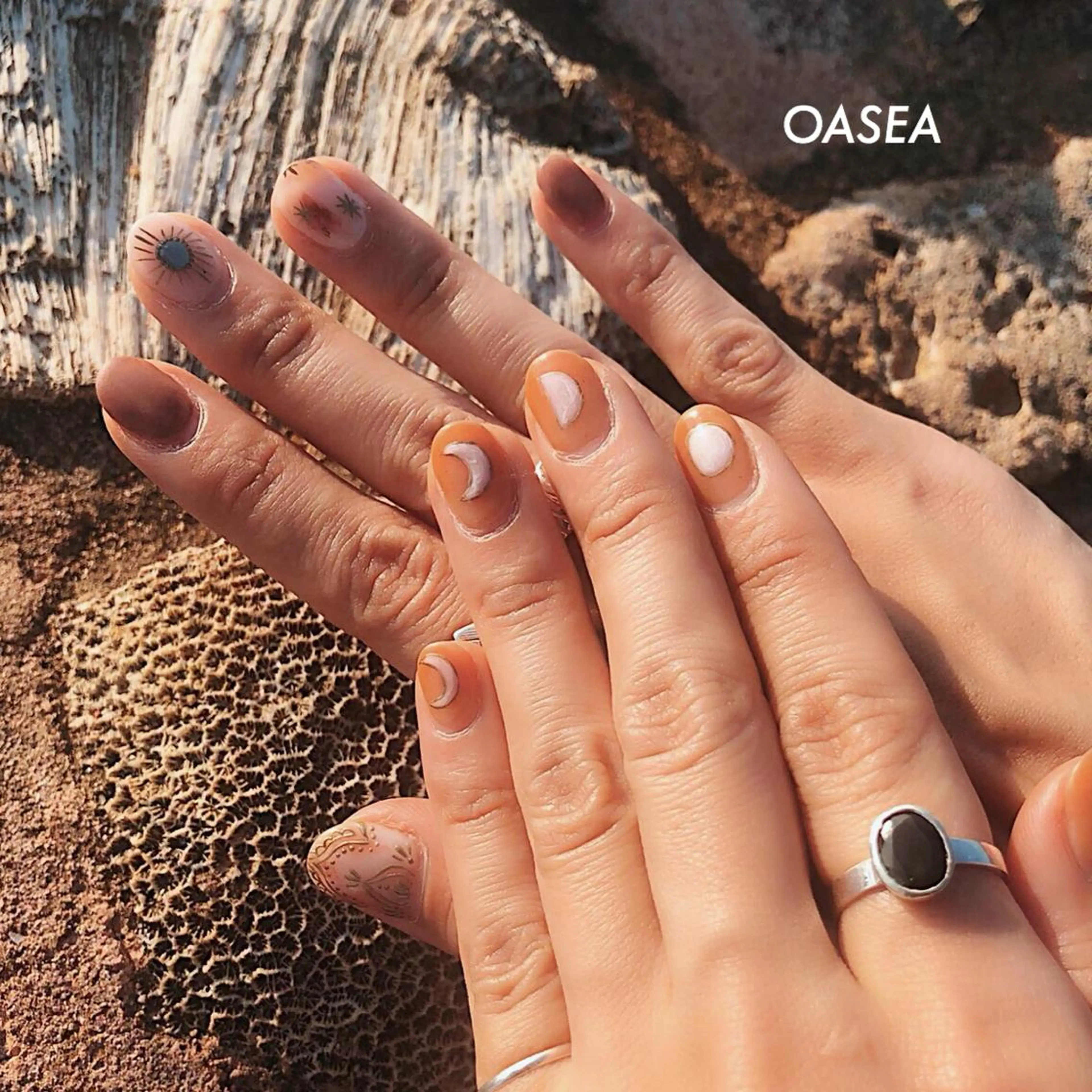 ネイル ハンドネイル 🌞💜 KAORI 🌴のネイルデザイン