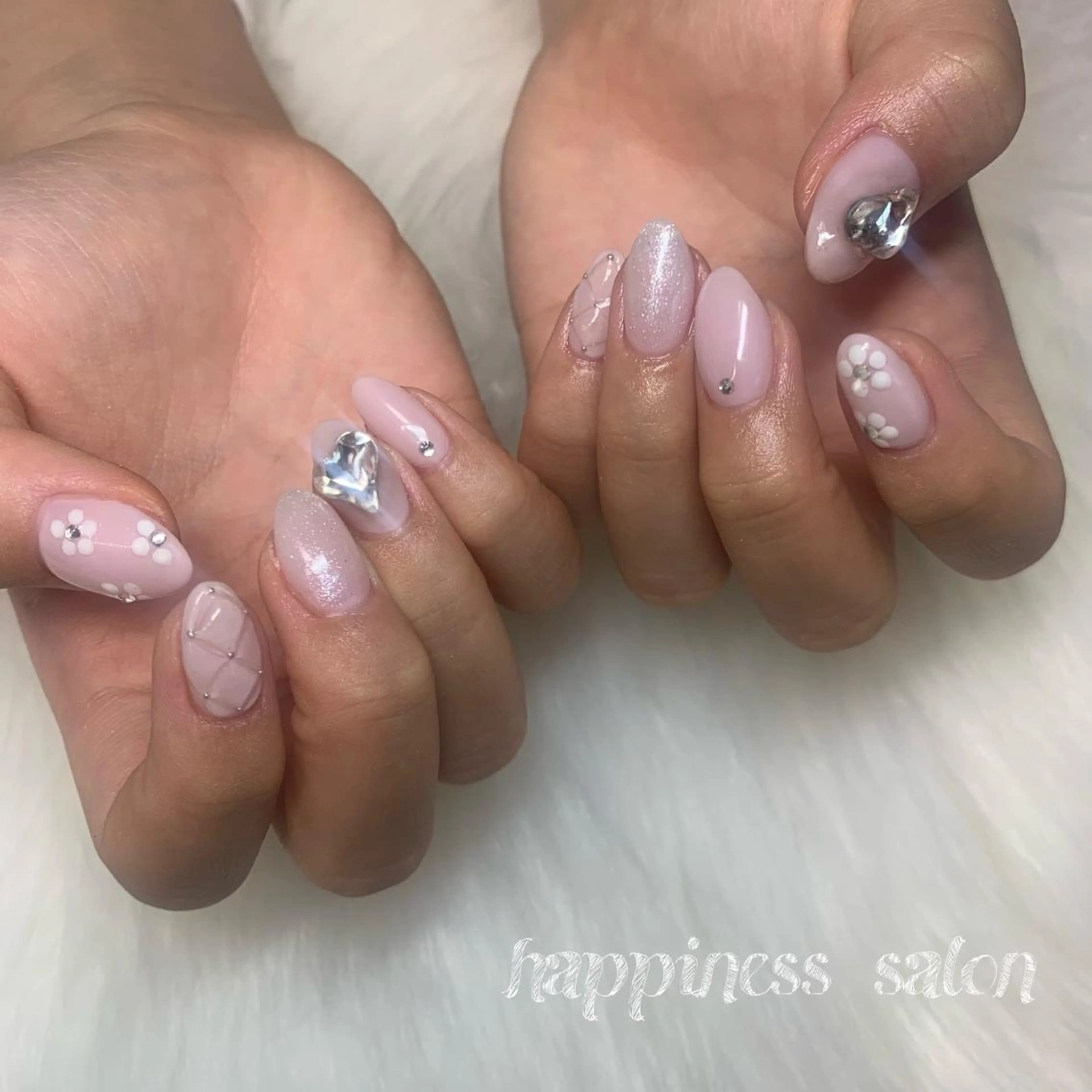 ネイル アートネイル ハート ロングネイル ピンク スカルプネイル happiness nailのネイルデザイン
