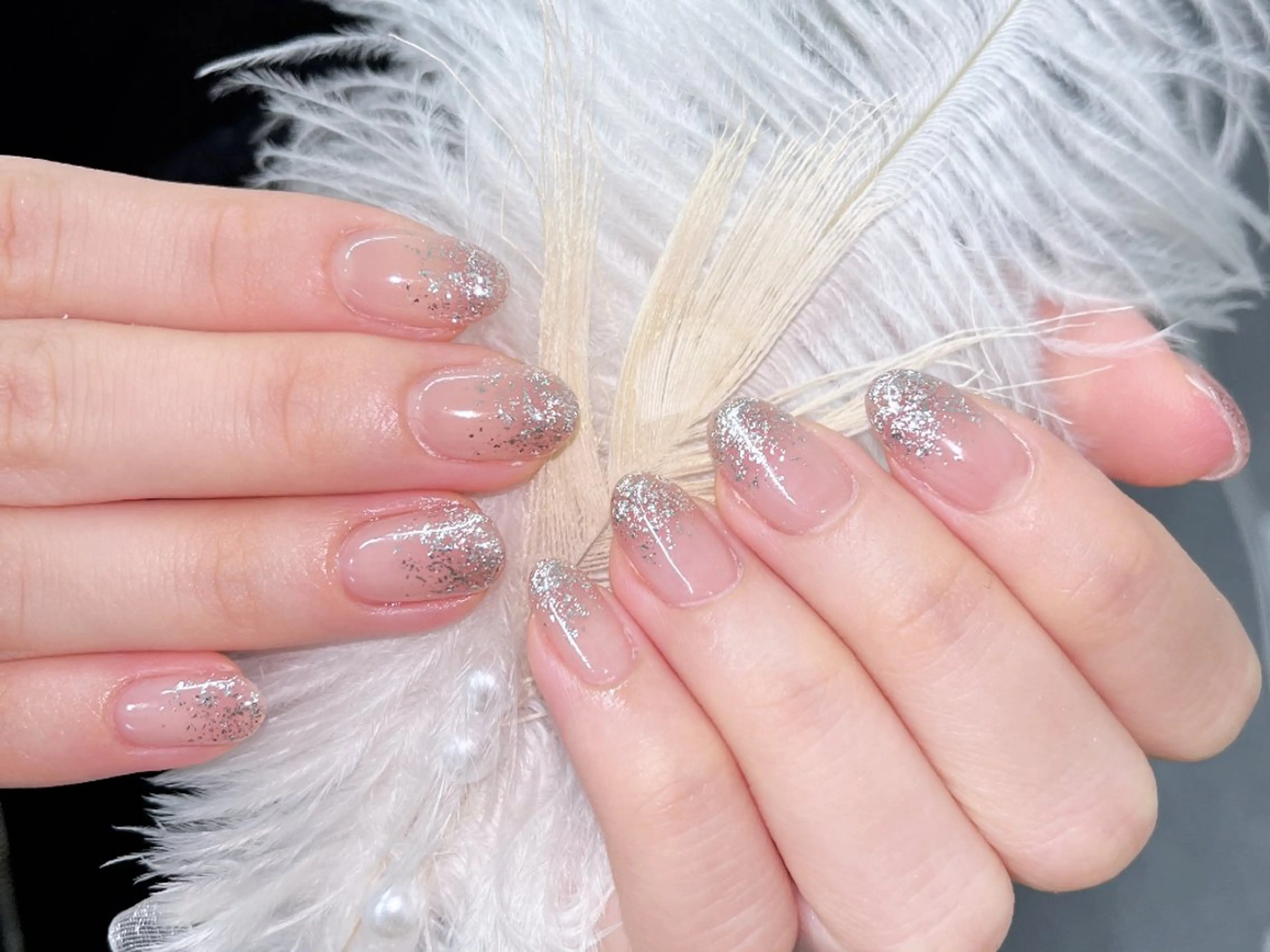 ネイル グロー ネイルのネイルデザイン