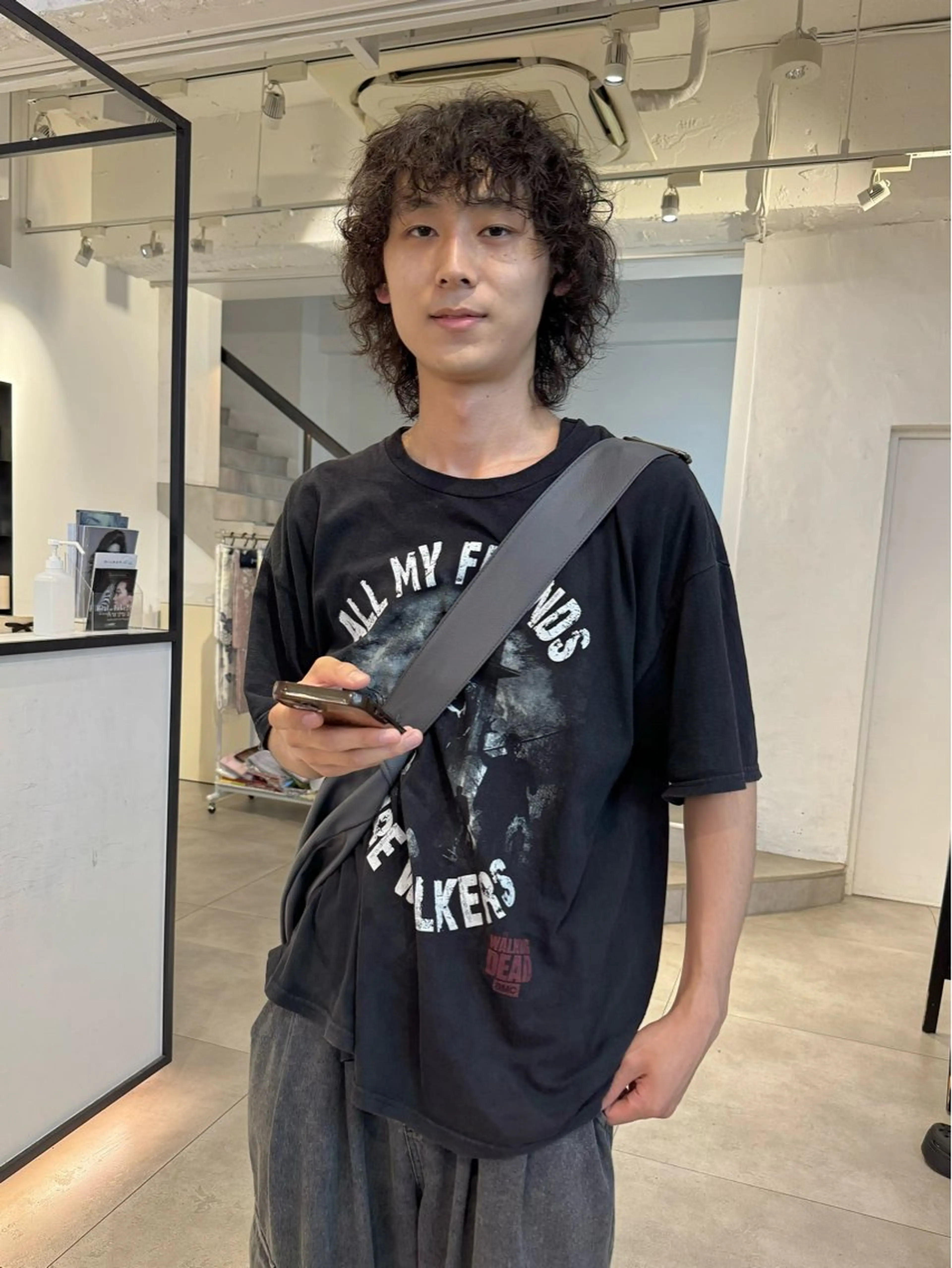 ミディアム パーマ メンズ カット パーマ 🇰🇷カルマパーマ kaito🇰🇷のヘアスタイル