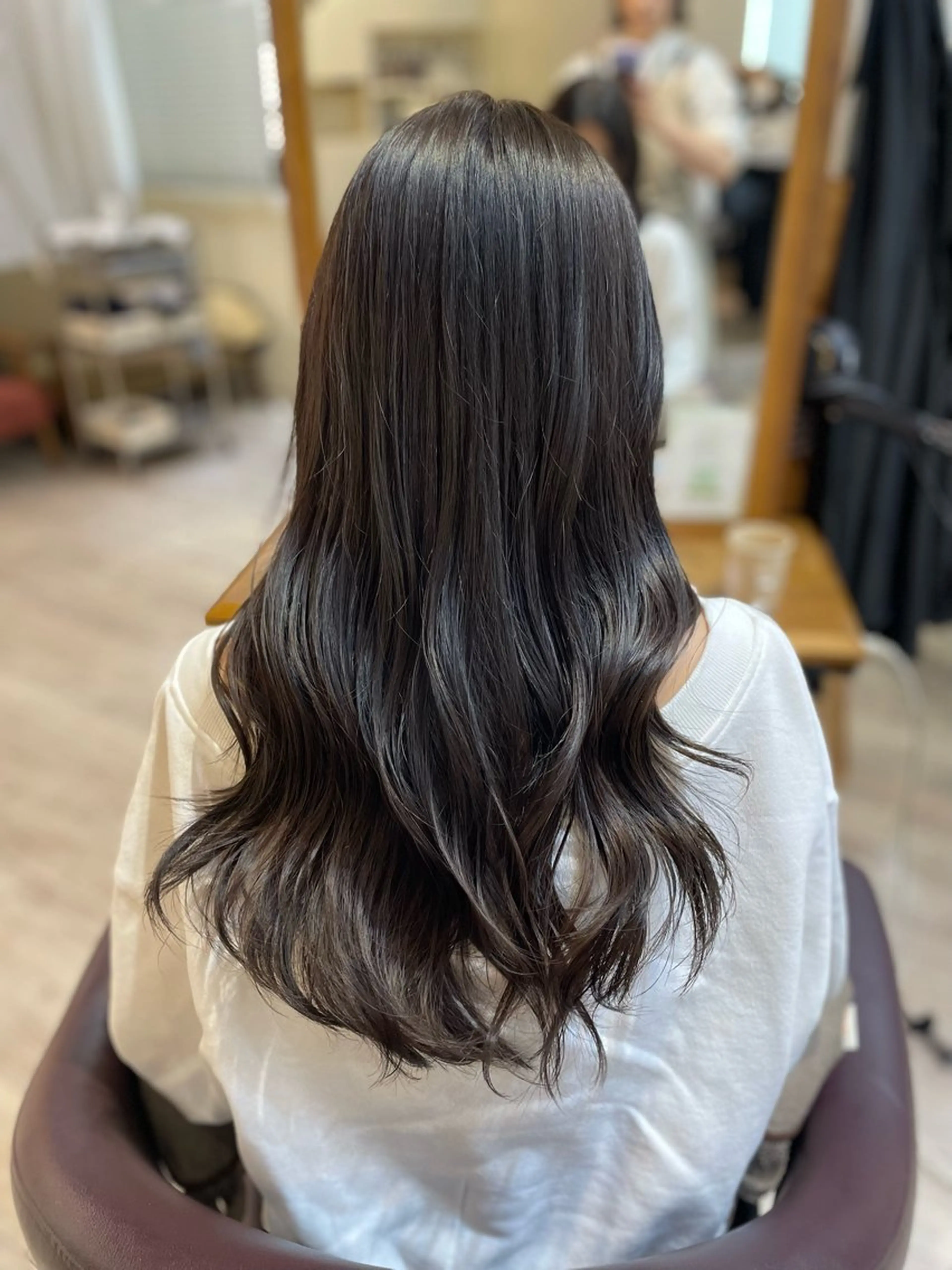 ロング 茅野 あゆ美のヘアスタイル