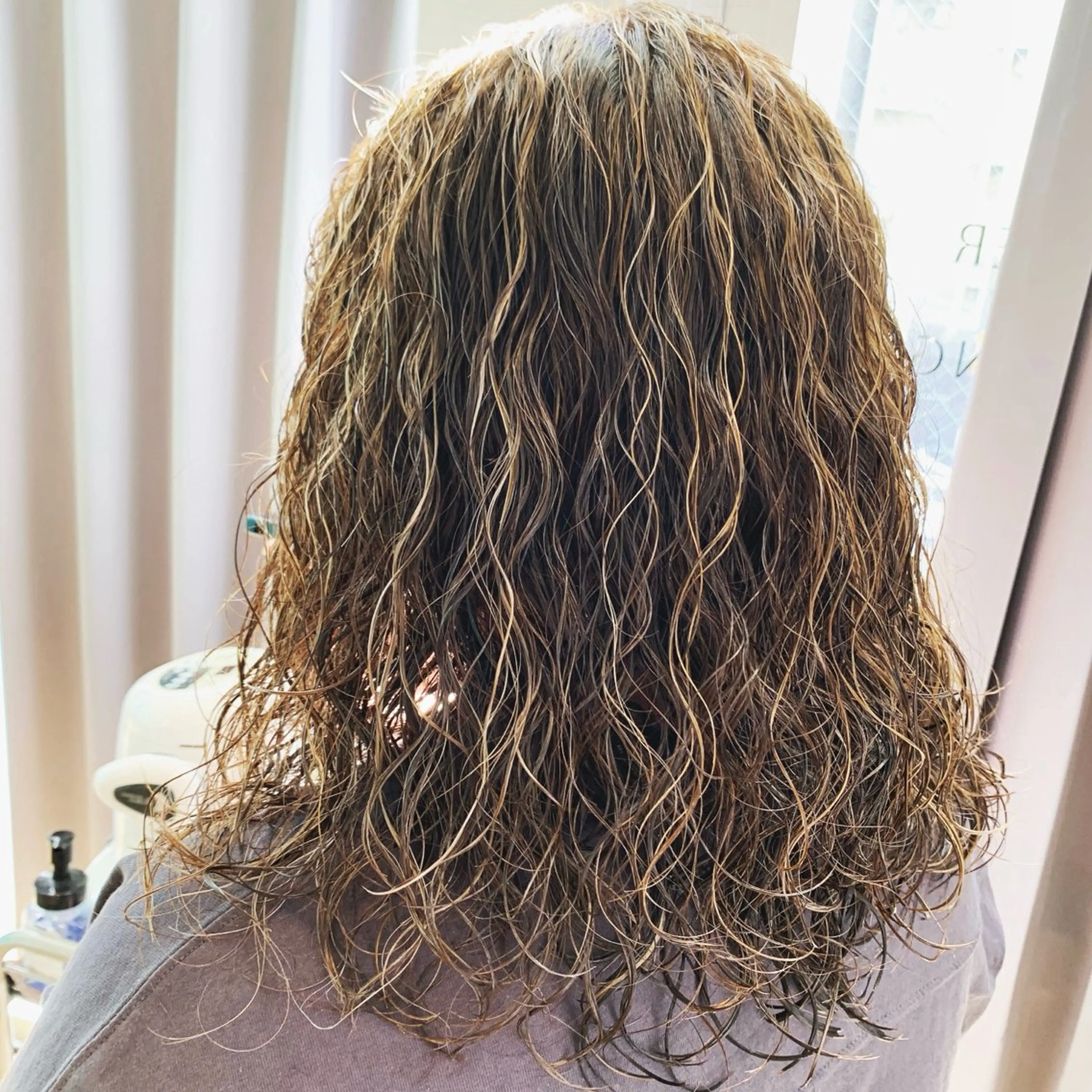 ミディアム パーマ カット パーマ 🌈艶カラー× メンズパーマ永埜🌈のヘアスタイル