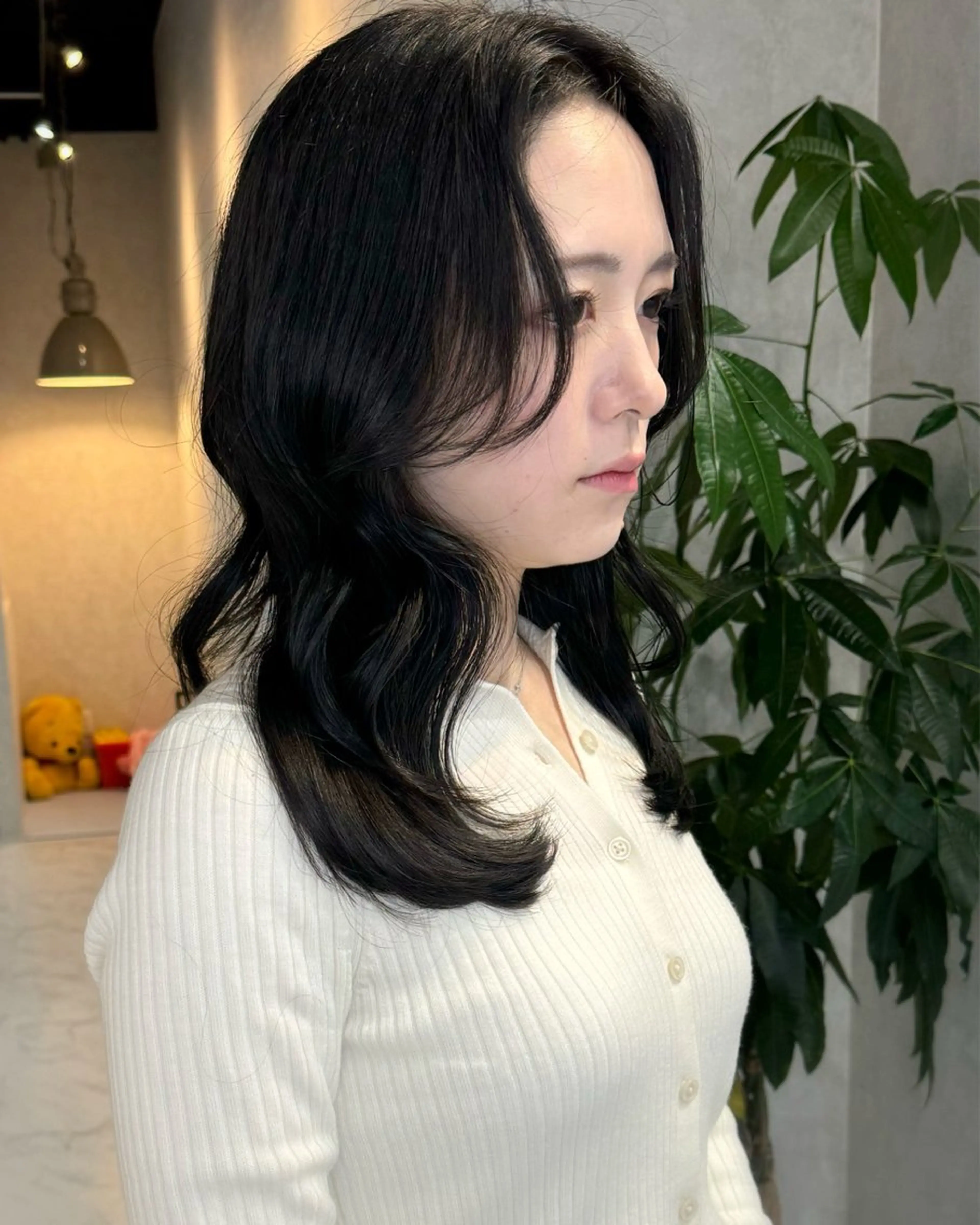 ミディアム カラー ヘアアレンジ 韓国風ヘア レイヤーカット トリートメント ワンホンヘア カット ヘアカラー トリートメント アンドウ ユウ/ レイヤーカット/韓国のヘアスタイル