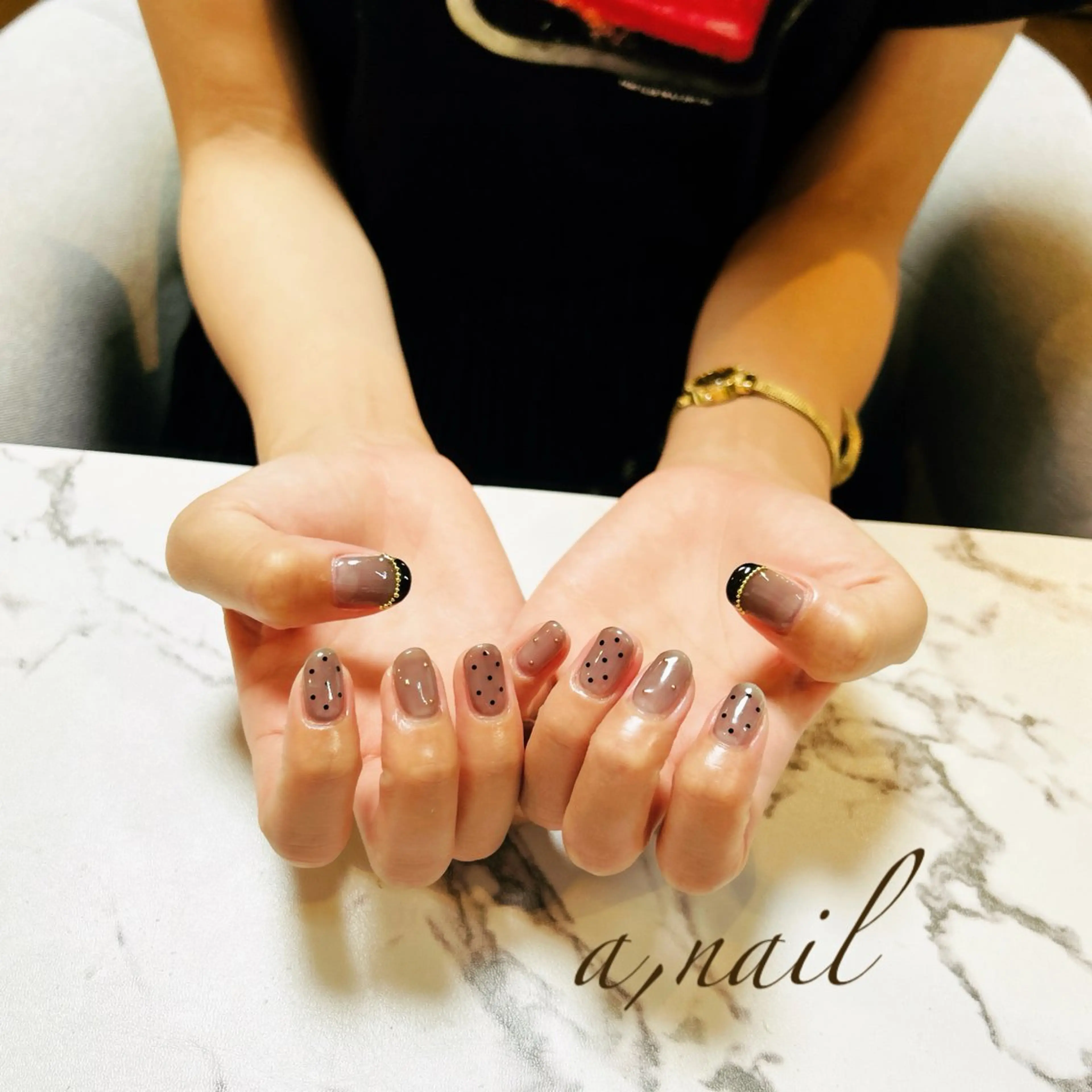 ネイル ドット フレンチネイル キラキラネイル シンプルネイル ハンドネイル ネイルサロン エーネイルのネイルデザイン