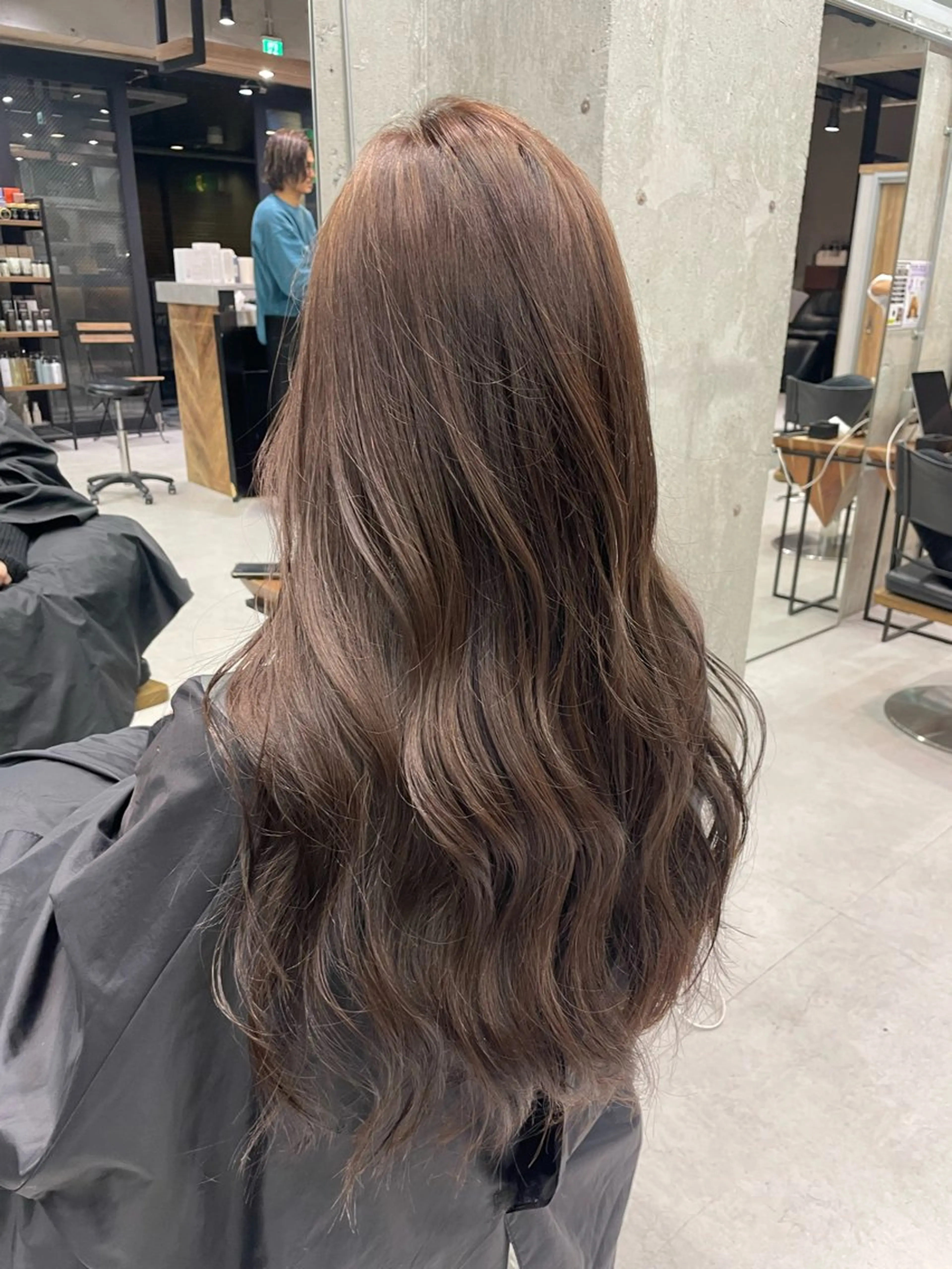 ロング 🫧ハイライトカラー 🫧 𝓜𝓘𝓤のヘアスタイル