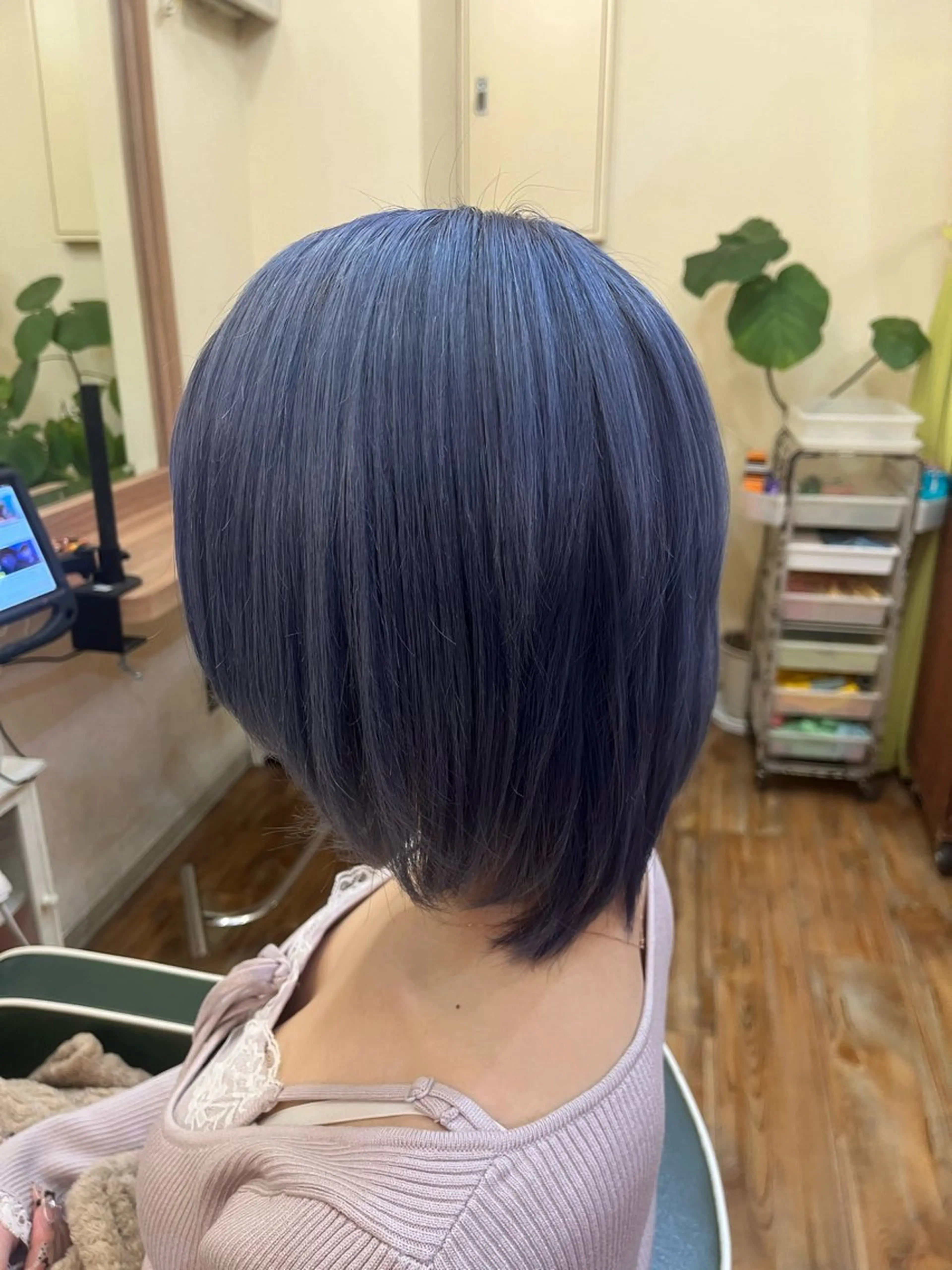 カラー メンズ メンズブリーチ ブリーチ ブルーカラー シルバー ヘアカラー トリートメント 白金/髪質改善/ダブ ルカラー/ハイトーンのヘアスタイル