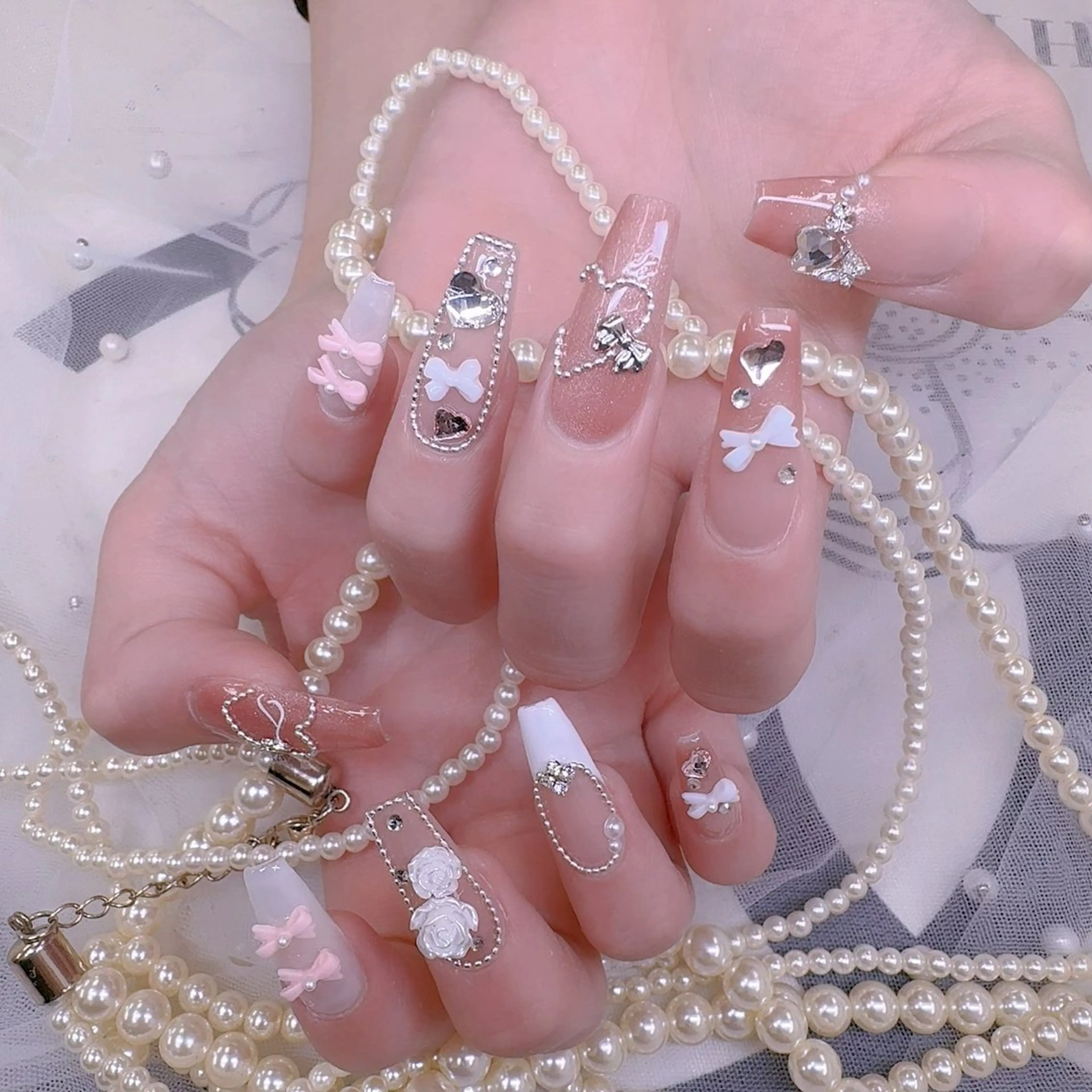 ネイル UMI ネイルサロン新宿🎀のネイルデザイン