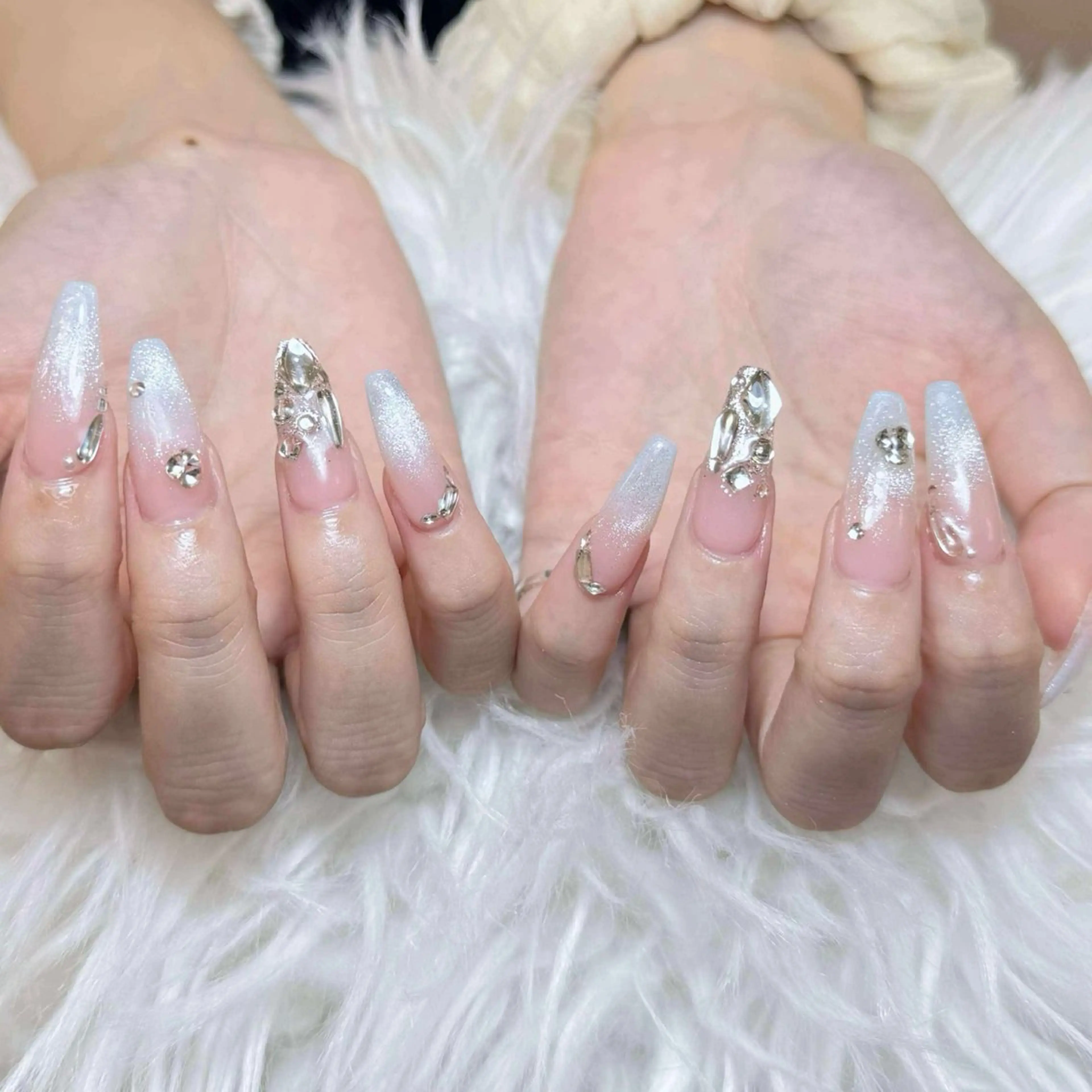 ネイル チークネイル 長さ出し フットネイル マグネットネイル 持ち込み ハンドネイル ANH NAIL ゴテゴテ専門店💎のネイルデザイン