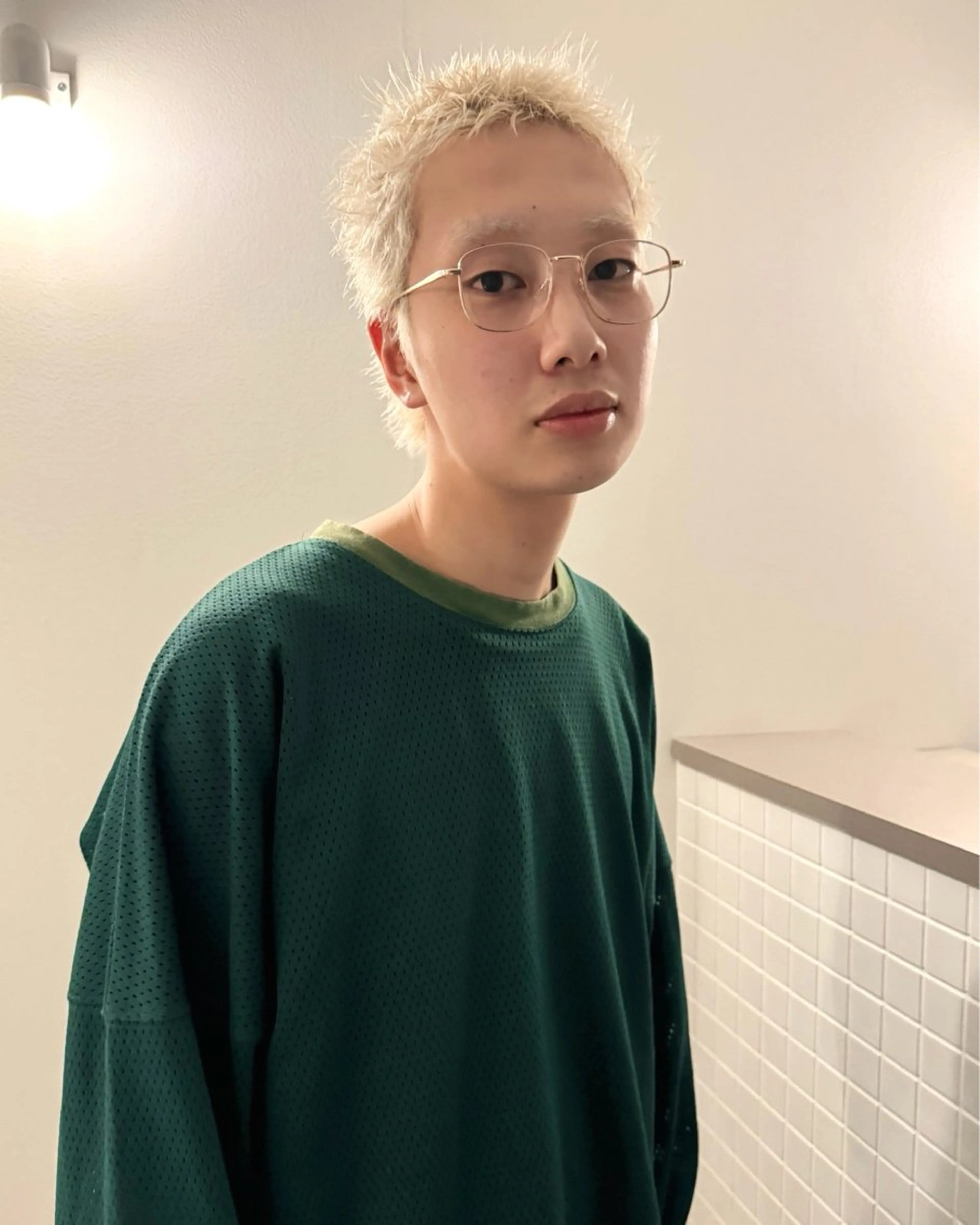 ショート カラー ブリーチ ショートヘア カット ヘアカラー トリートメント Kaito🐶/ デザイン/レイヤーのヘアスタイル