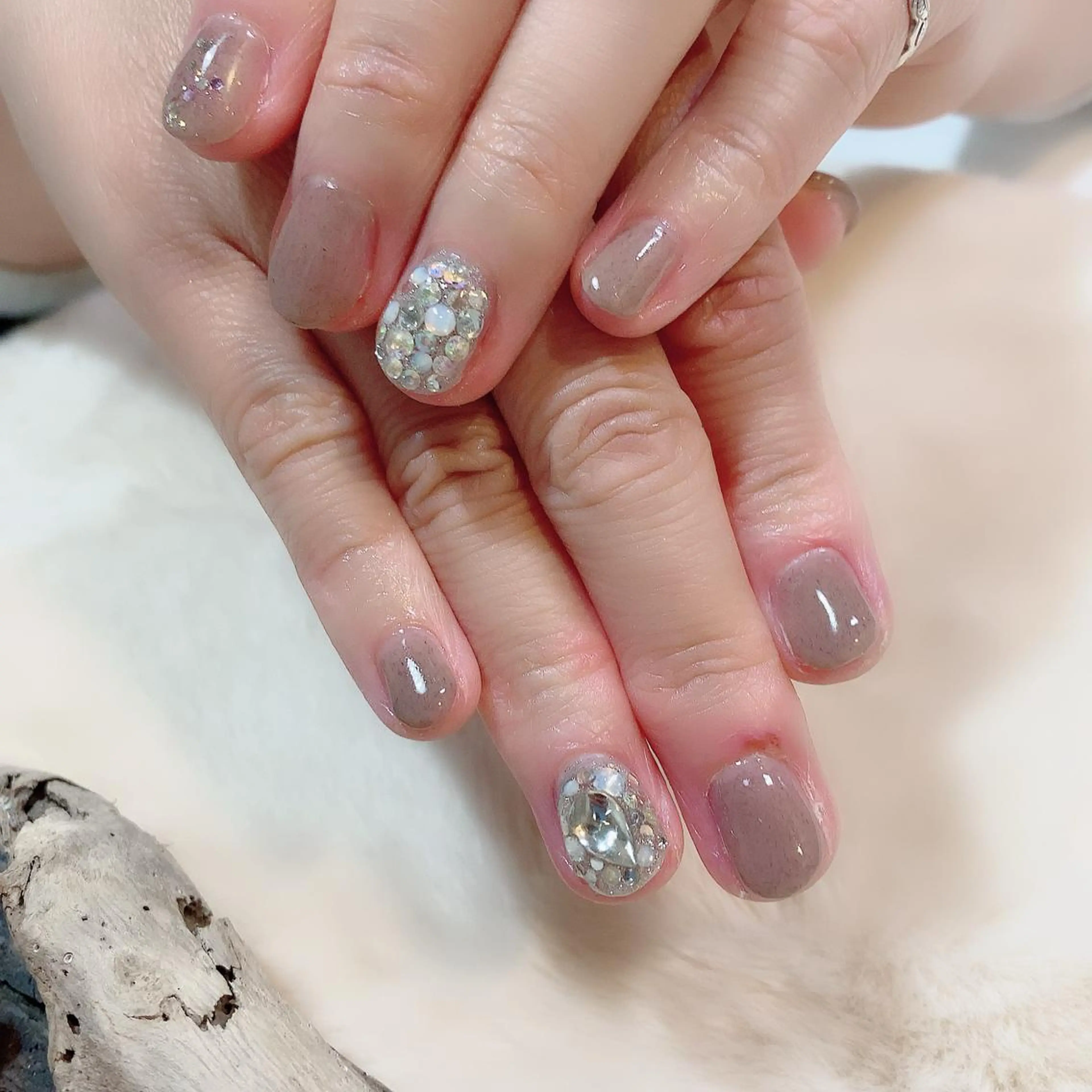 ネイル ホログラムネイル YAS 青柳 安代のネイルデザイン