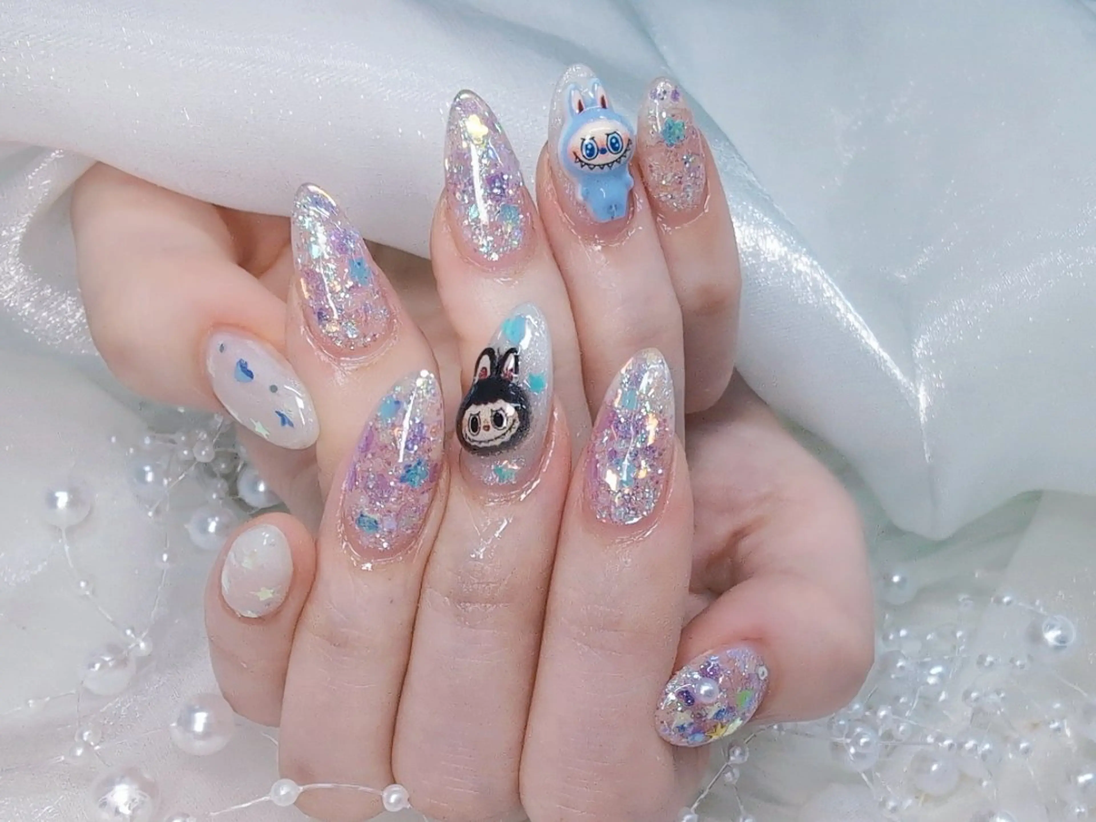 ネイル フラッシュネイル フレンチネイル キラキラネイル ラメ(グリッター) マグネットネイル Chouette Nailのネイルデザイン