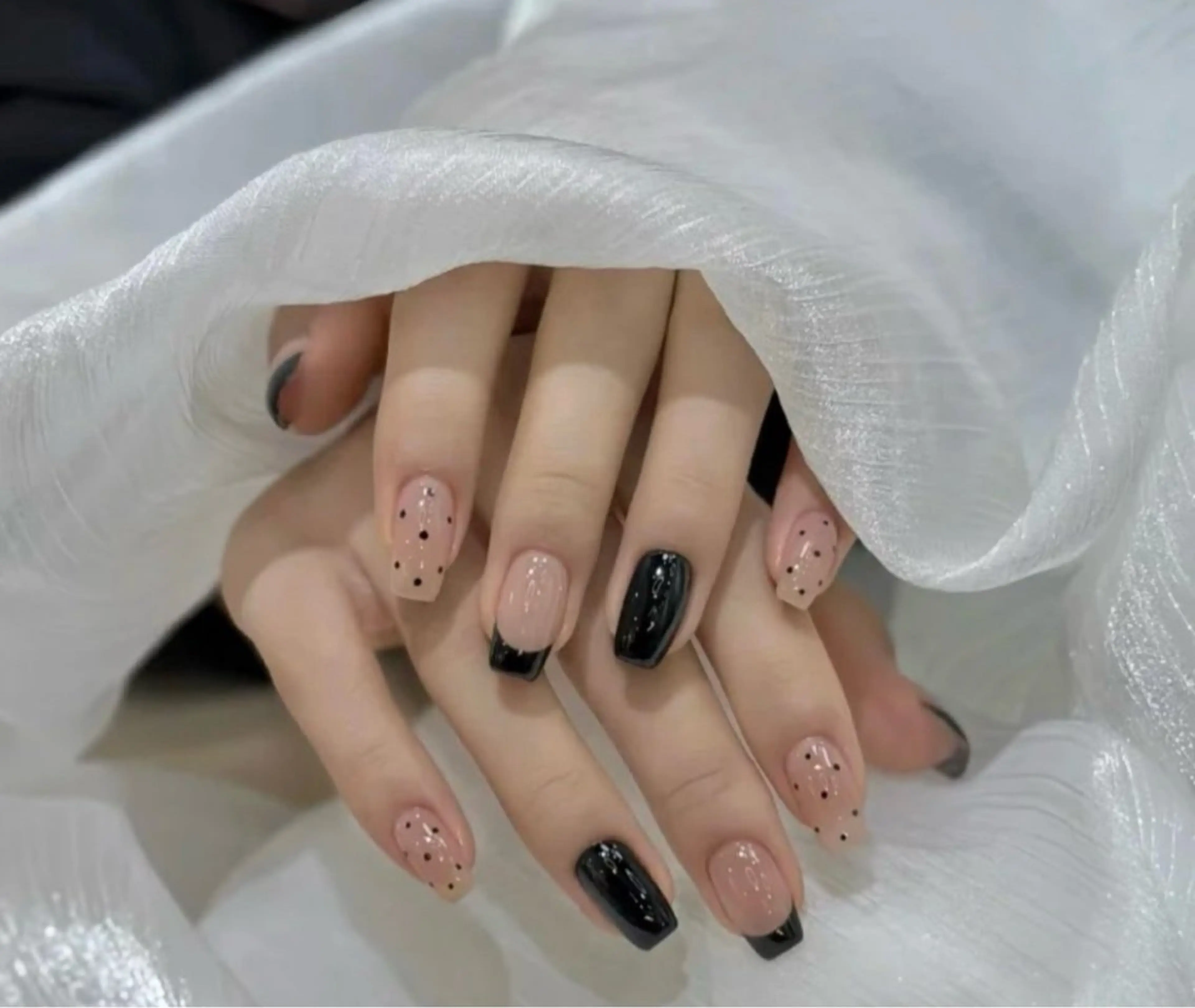 ネイル 韓国ネイル 持ち込み ニュアンスネイル ネイルチップ ハンドネイル Tini ANA.CHUOのネイルデザイン