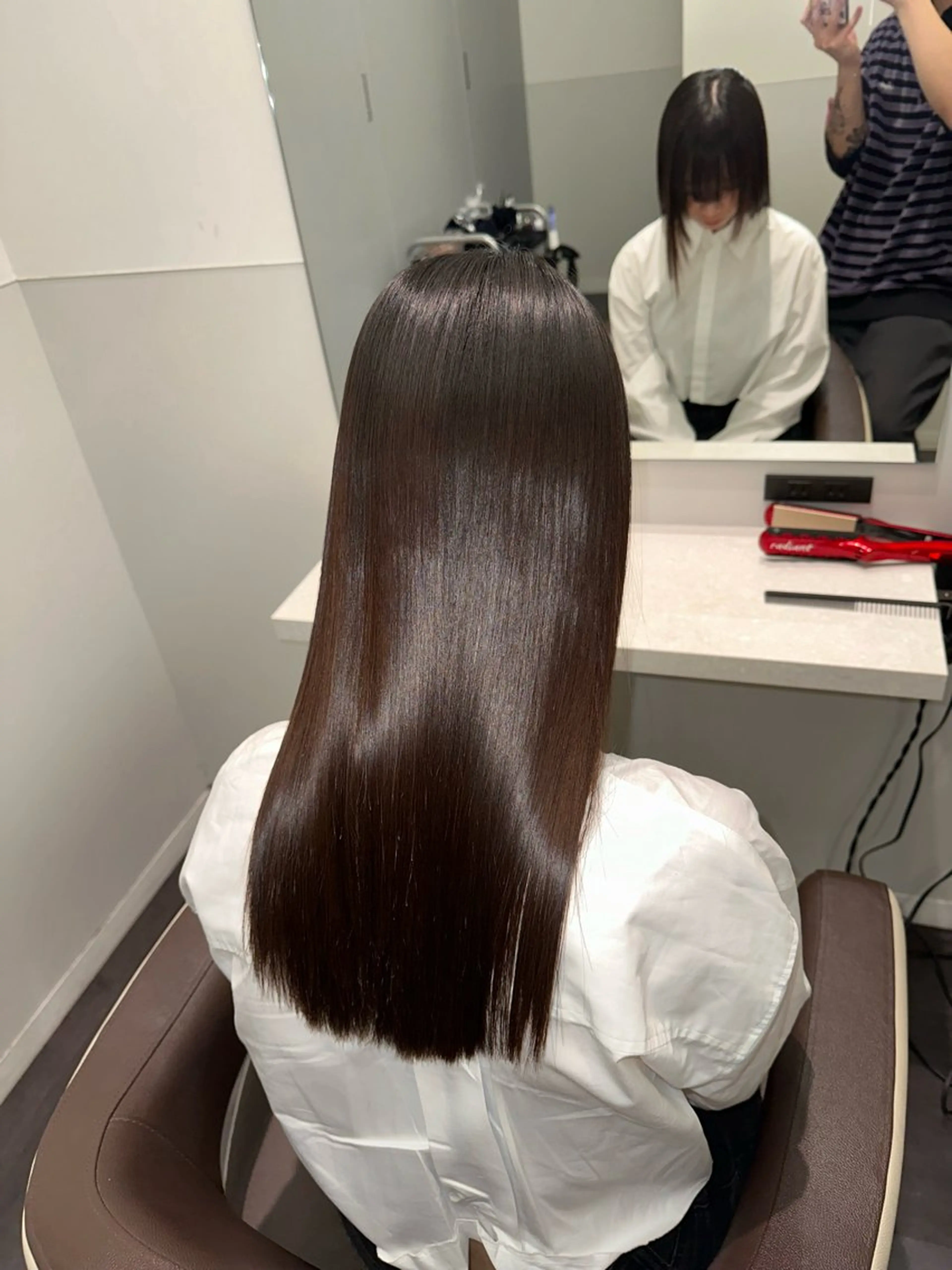 セミロング Wisteria所属・美髪特化✨ 伊織✨縮毛矯正✨のヘアスタイル