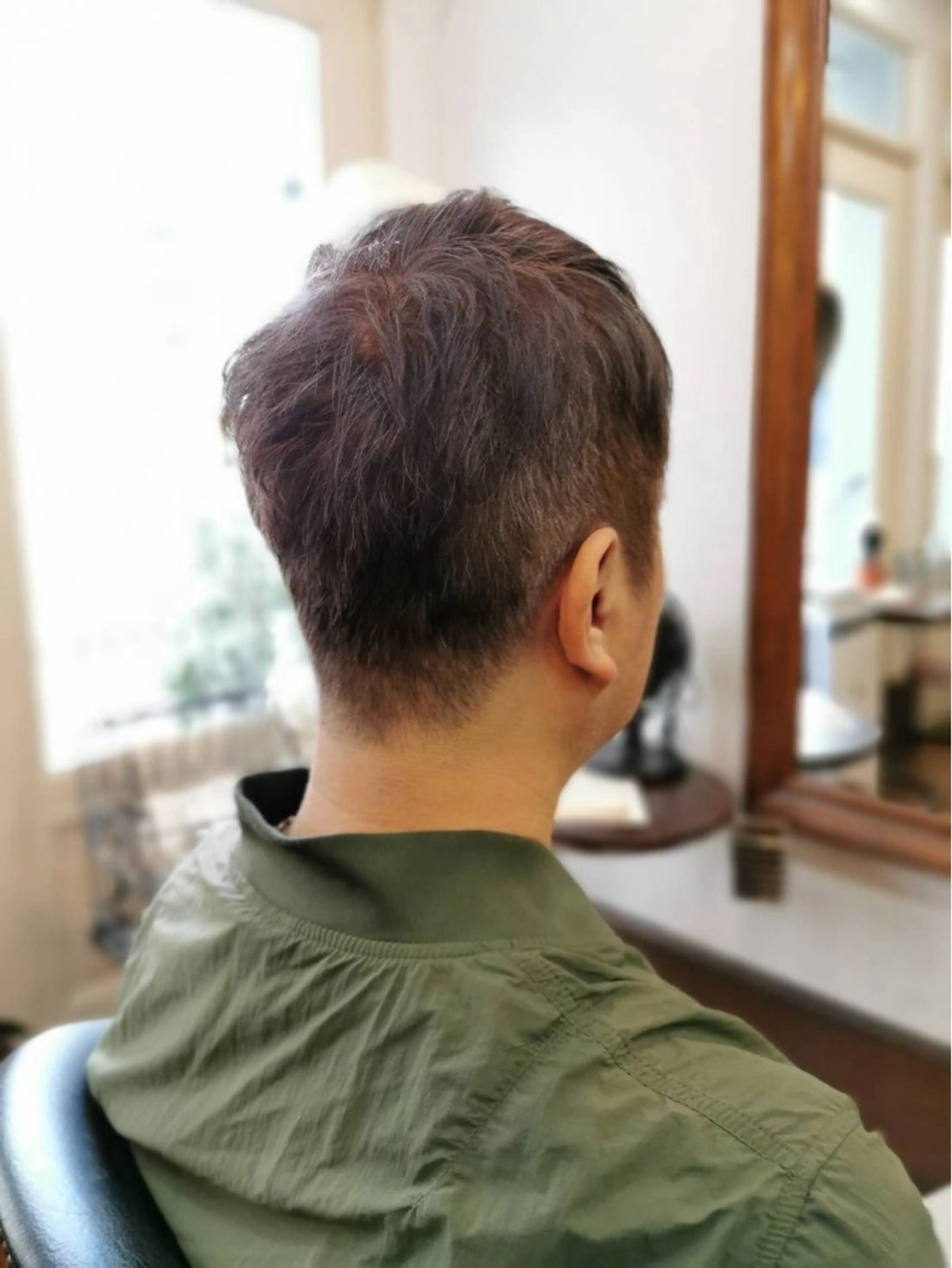 カラー メンズ プリバート所属・上間 洋子のヘアスタイル