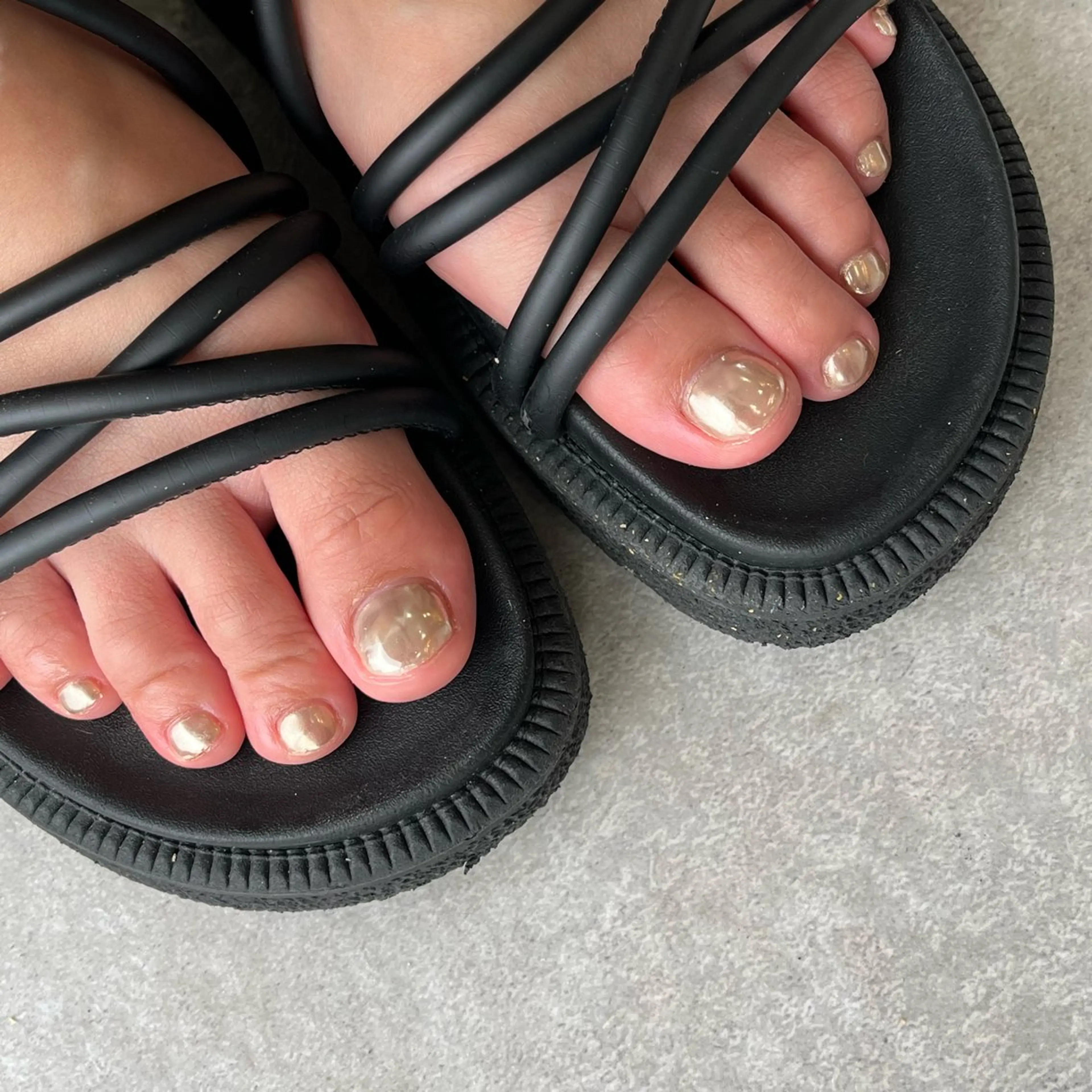 ネイル フットネイル ミラーネイル #Amin nail salonのネイルデザイン