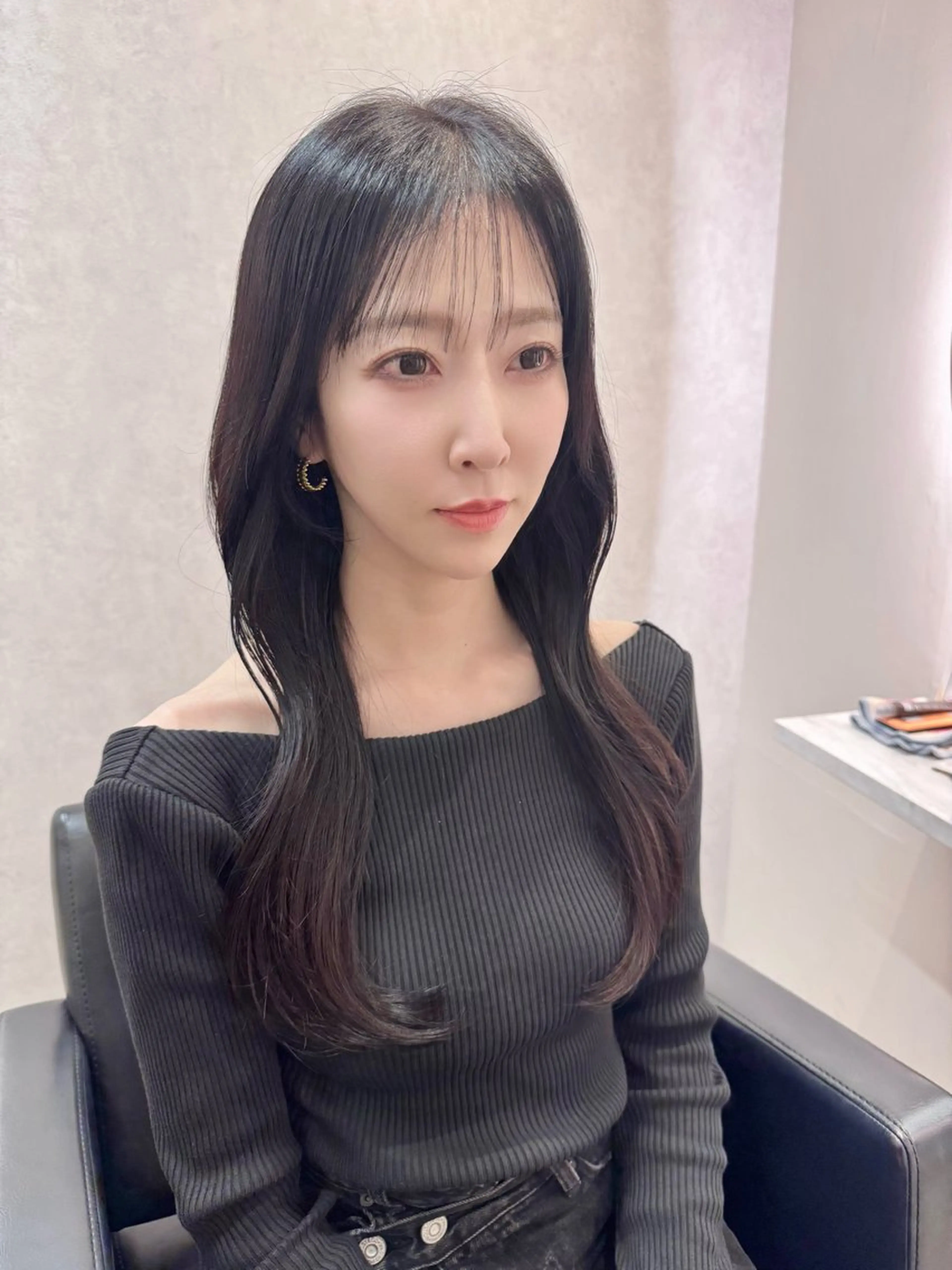 セミロング カラー カット ヘアカラー トリートメント 《韓国レイヤー特化》 艶髪✨EMIのヘアスタイル